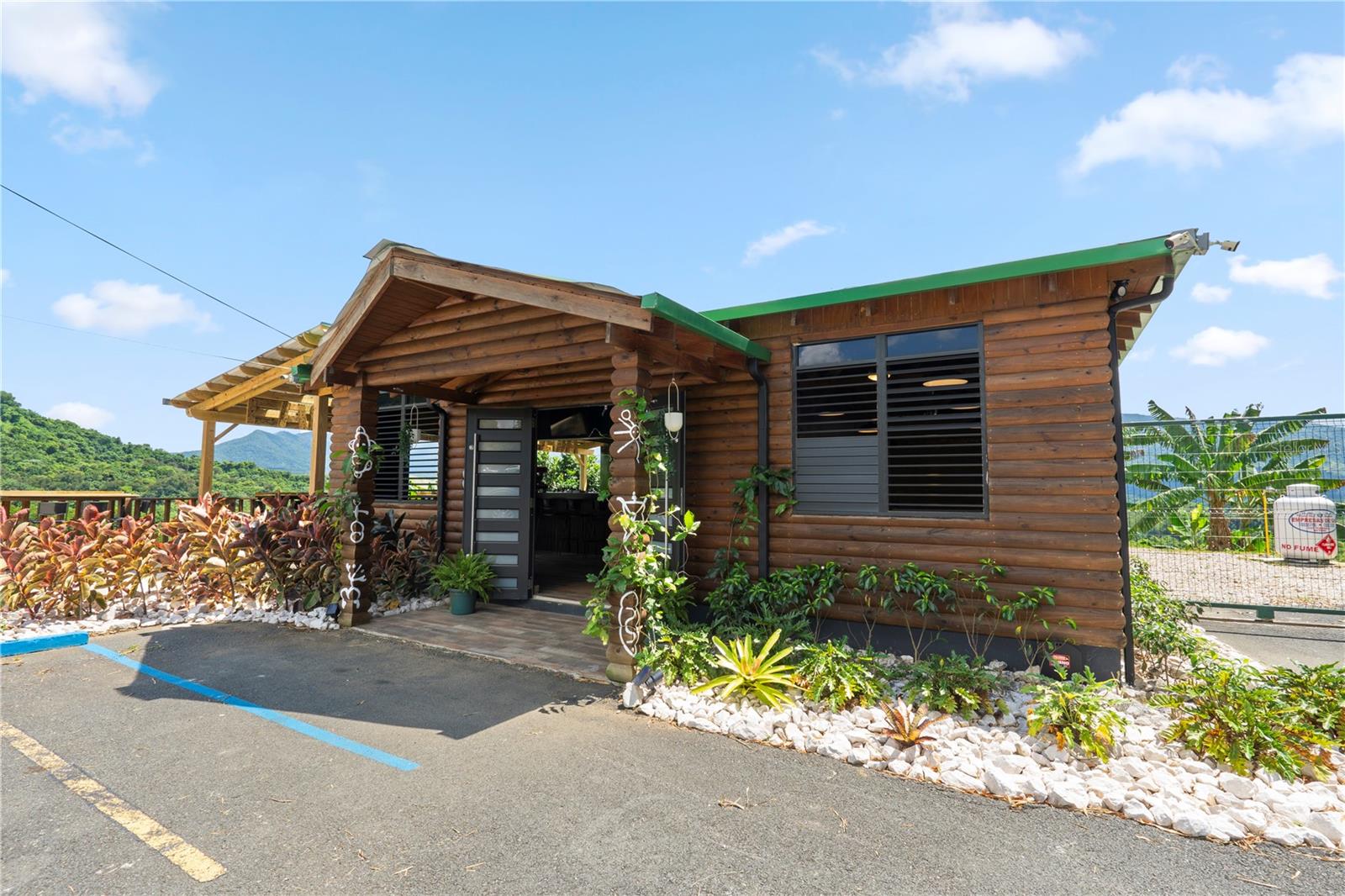 BO. HOYOS PLANES - Residential