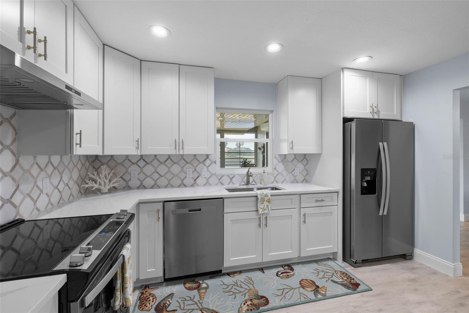 HERNANDO BEACH - Residential