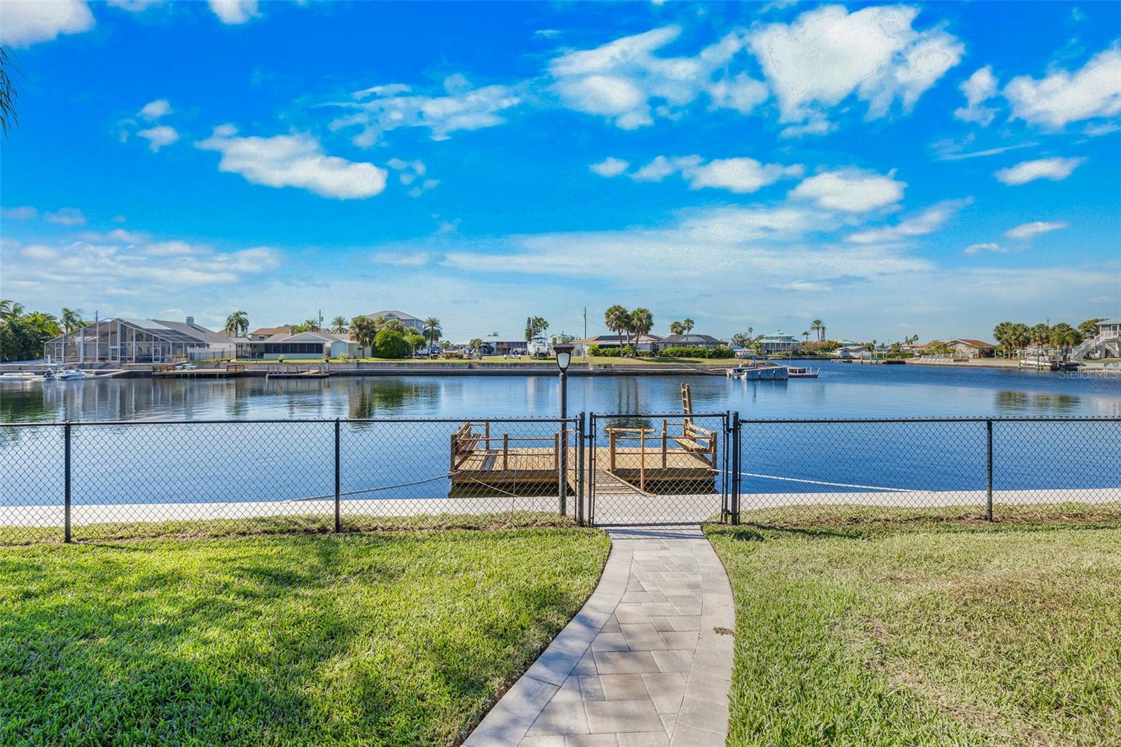 HERNANDO BEACH - Residential