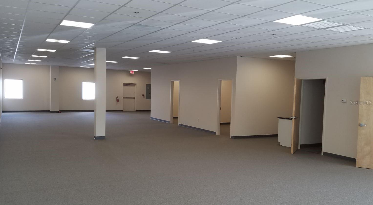 THOMPSON CENTER WATERS - Commercial Lease
