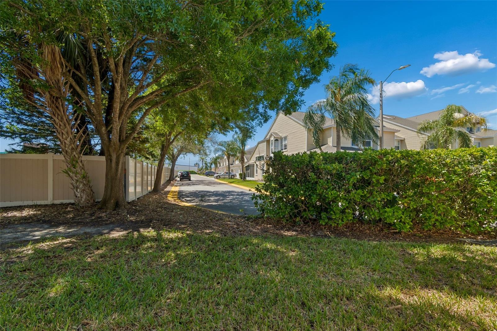 WILLOW GREENS - Residential