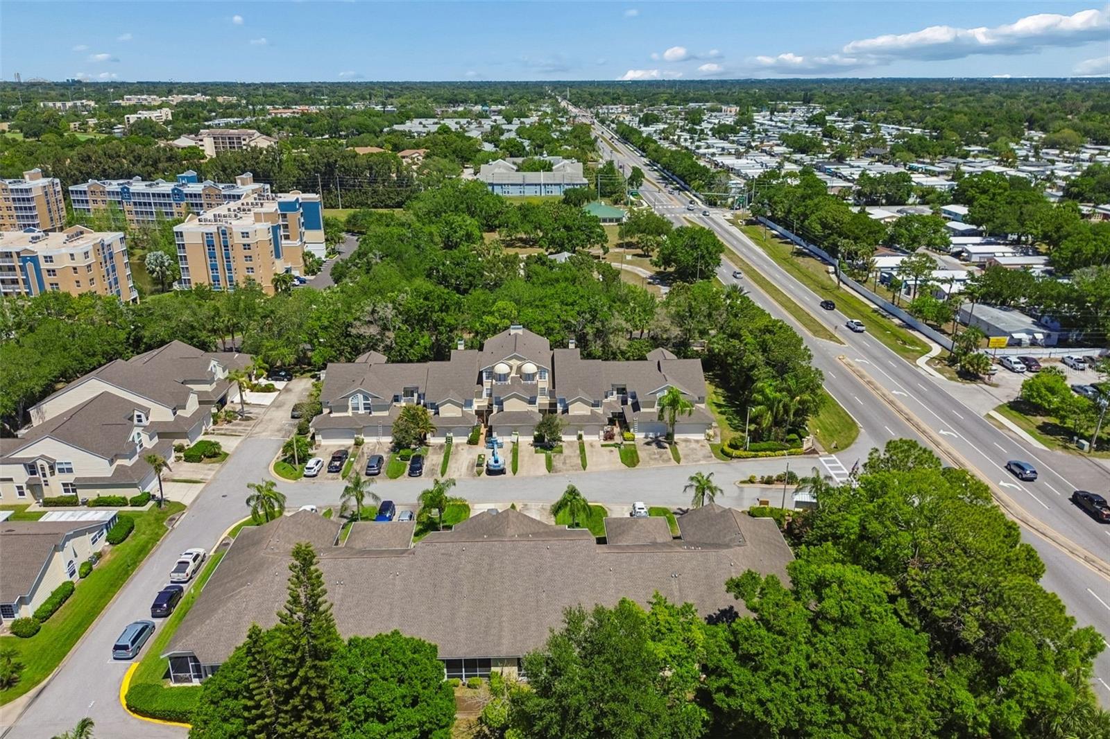 WILLOW GREENS - Residential