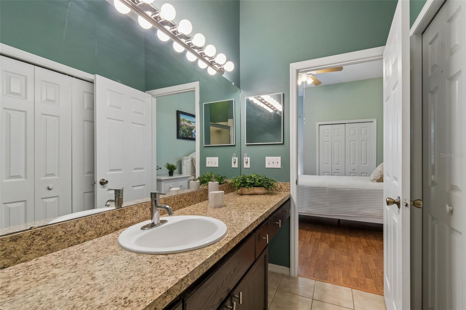 WILLOW GREENS - Residential