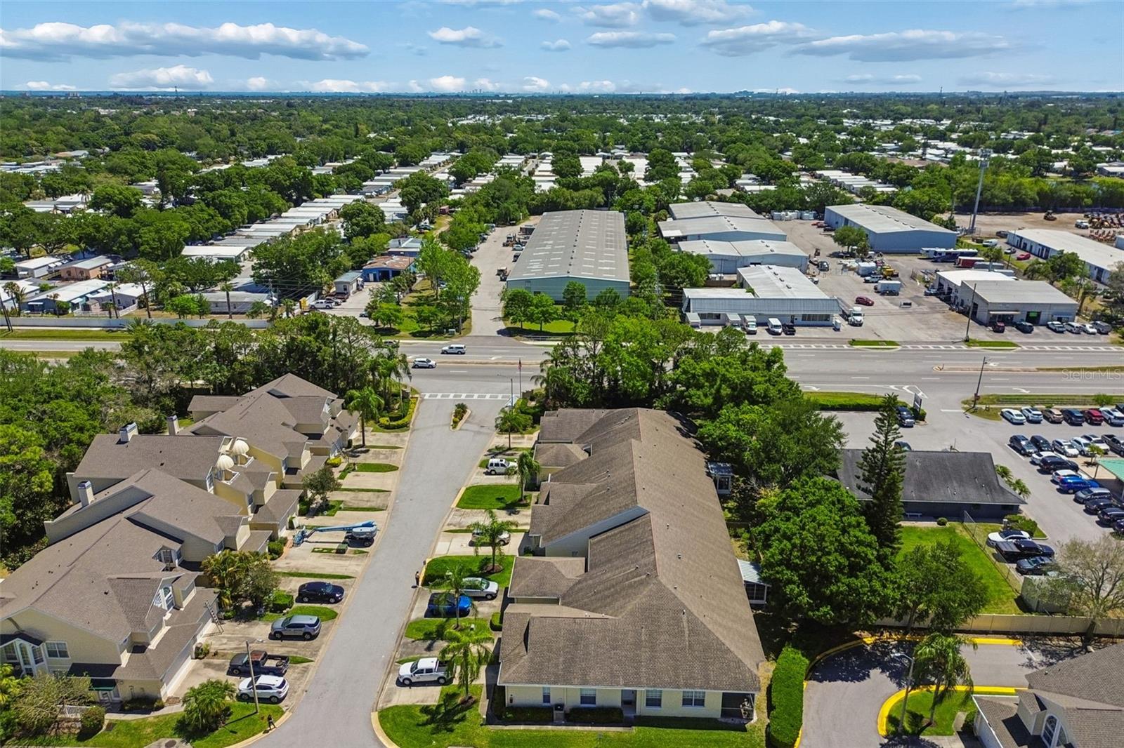 WILLOW GREENS - Residential