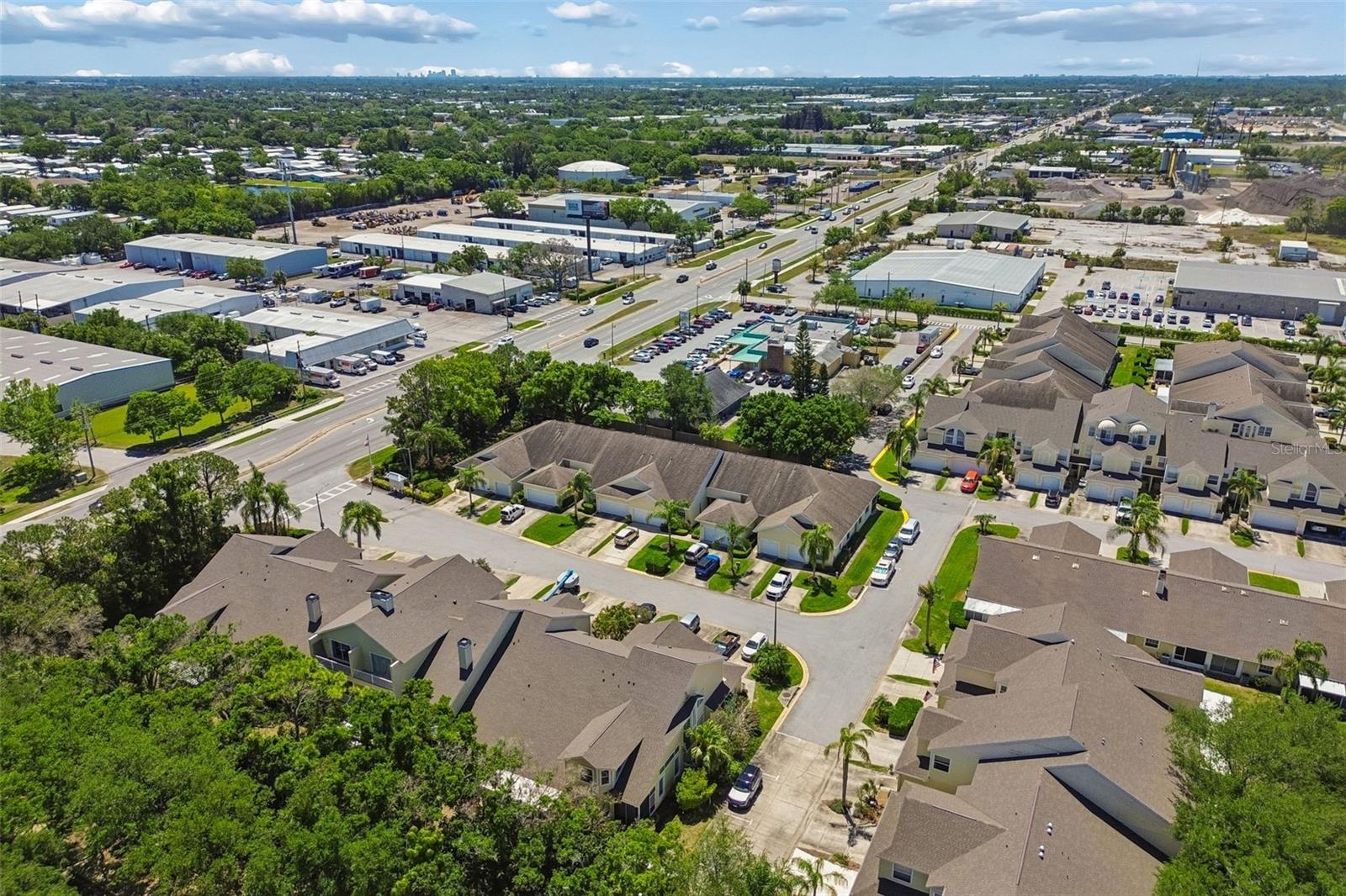 WILLOW GREENS - Residential