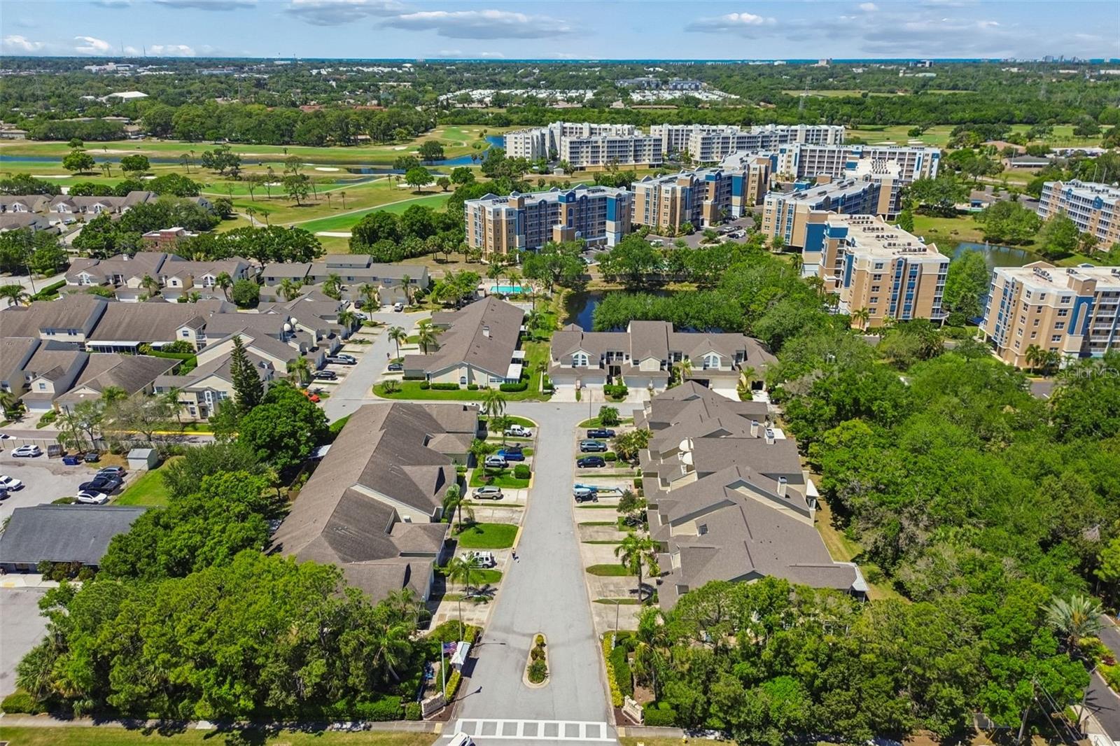 WILLOW GREENS - Residential