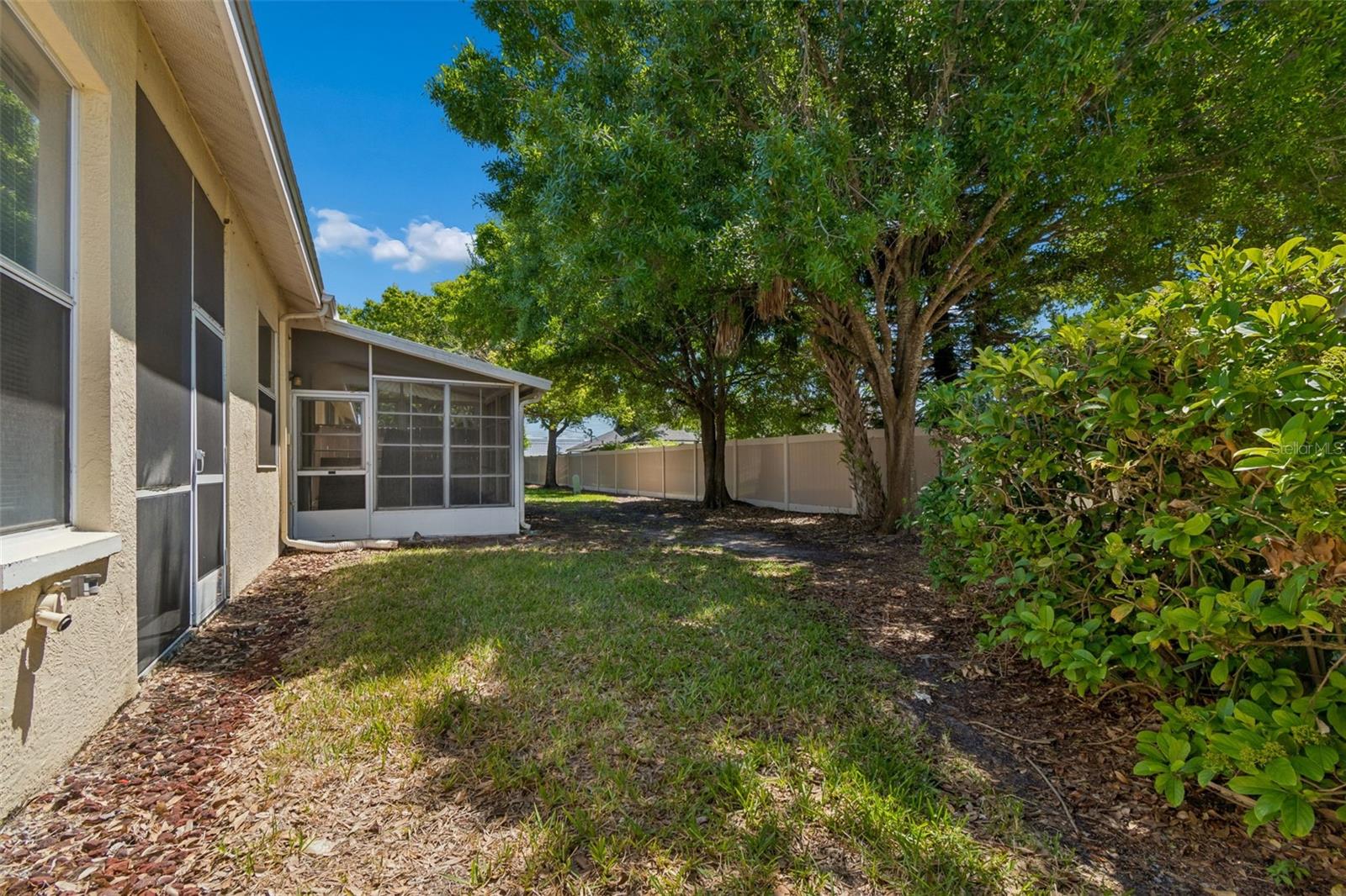 WILLOW GREENS - Residential