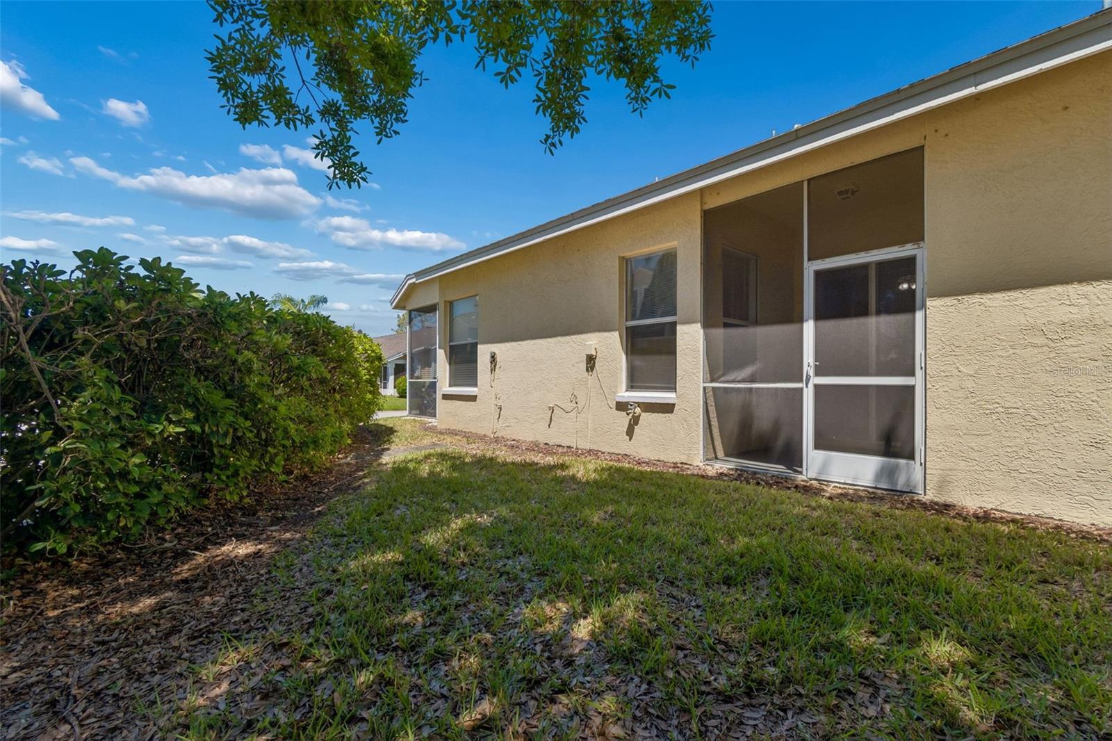 WILLOW GREENS - Residential