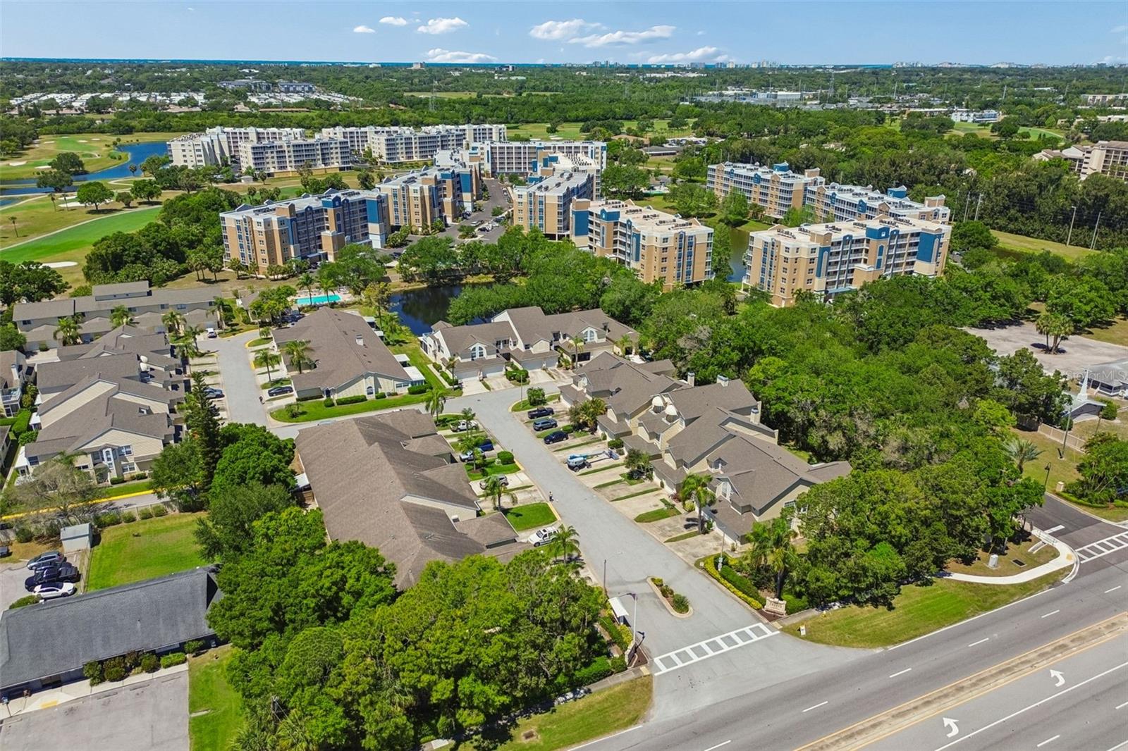 WILLOW GREENS - Residential