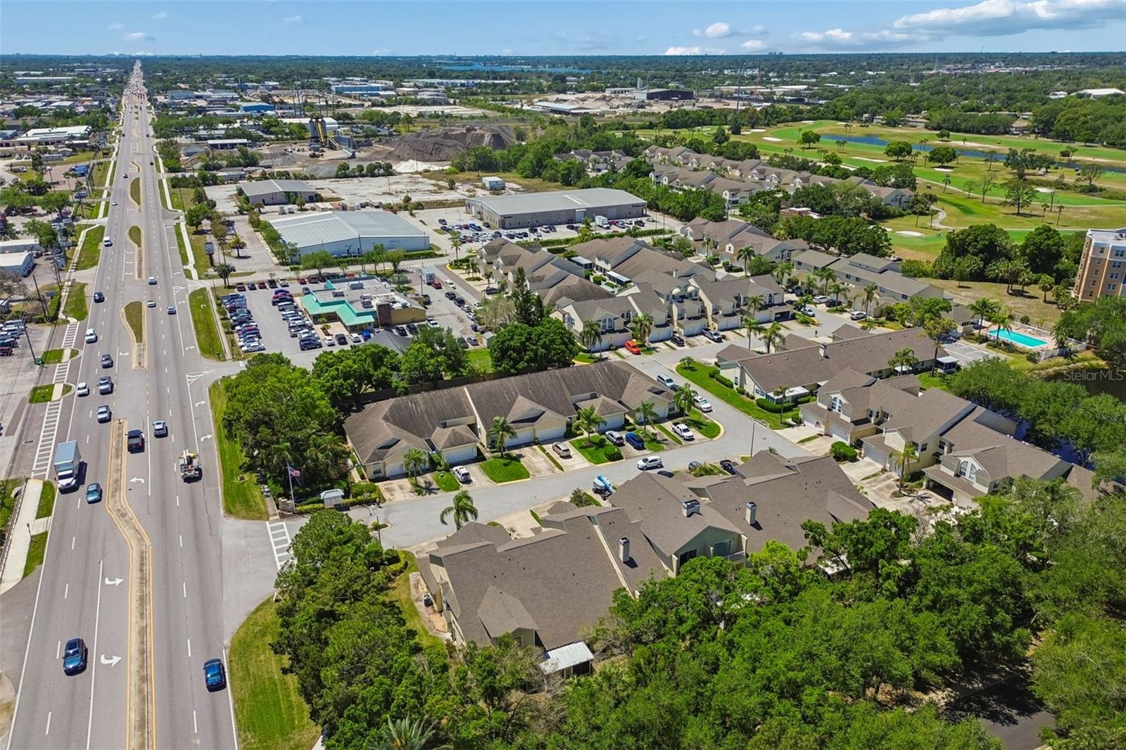 WILLOW GREENS - Residential