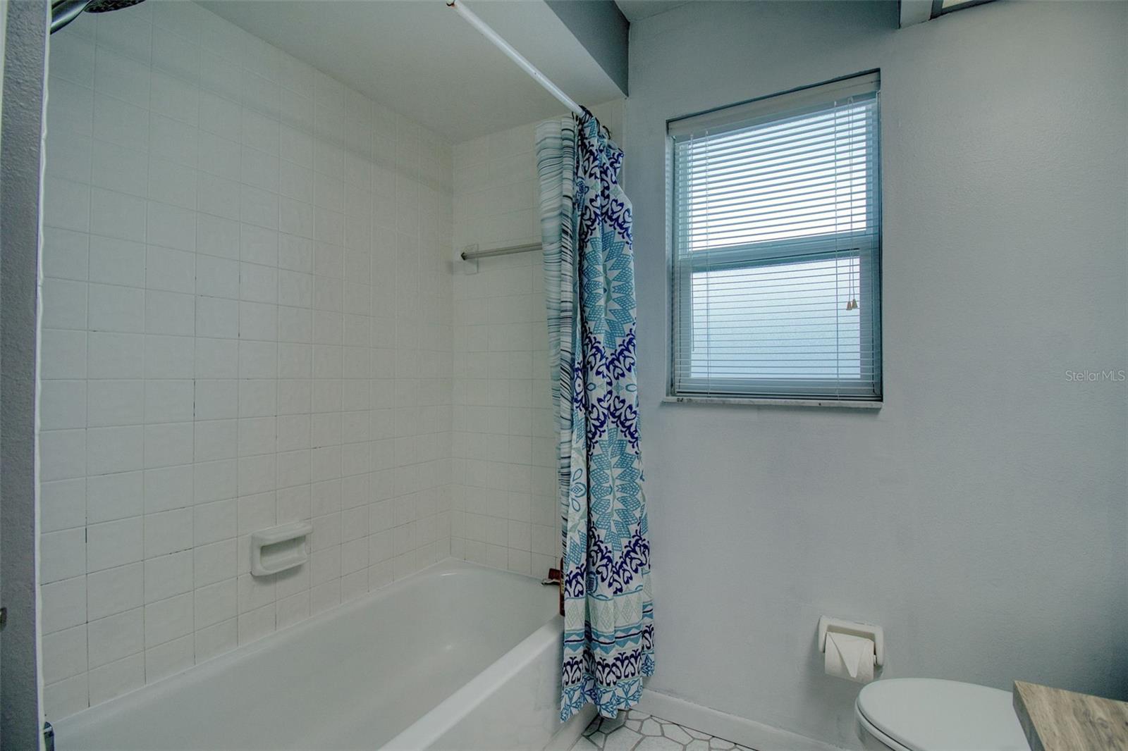 AMBERGLEN - Residential