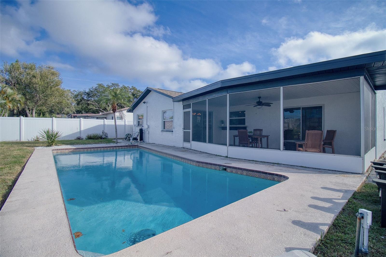 AMBERGLEN - Residential