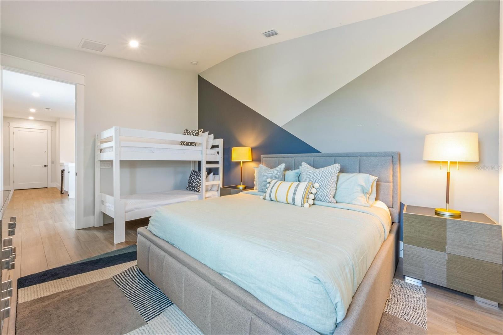 ANNA MARIA BEACH 3RD ADD - Residential