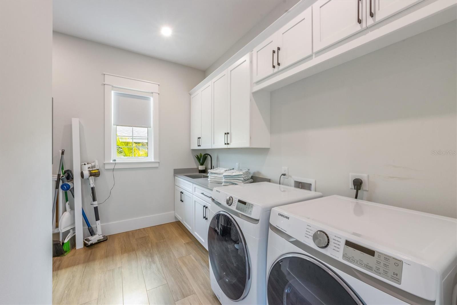 ANNA MARIA BEACH 3RD ADD - Residential