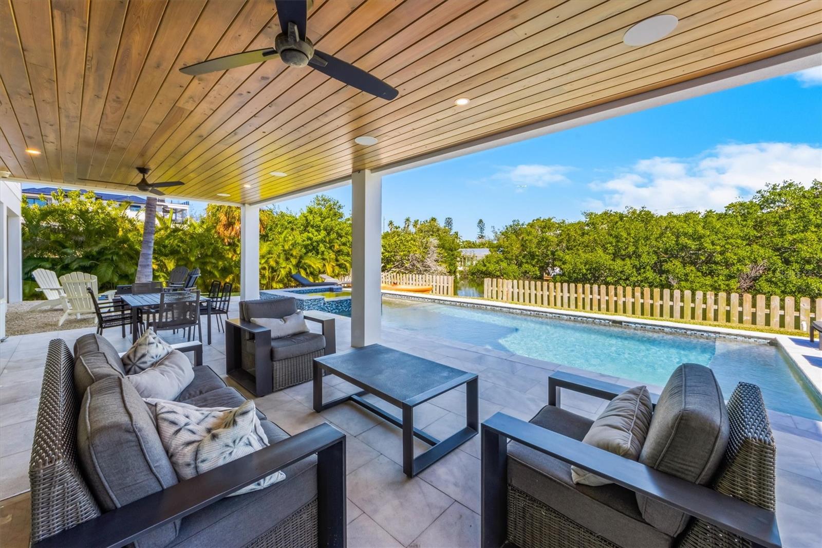 ANNA MARIA BEACH 3RD ADD - Residential