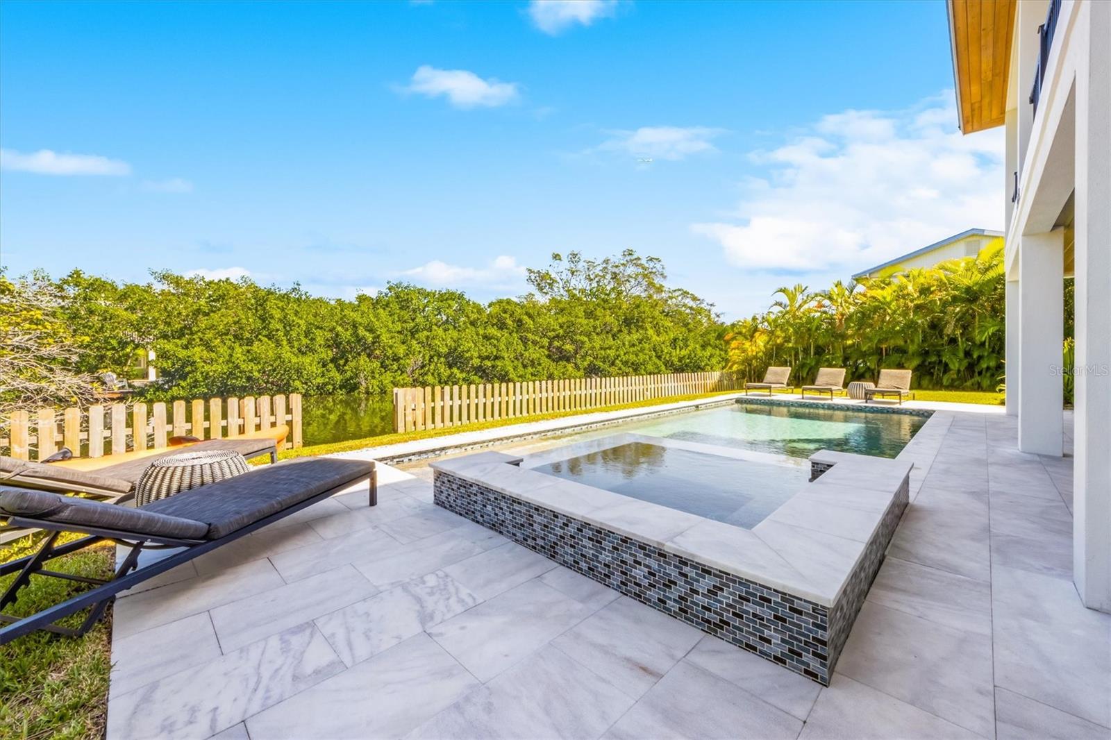 ANNA MARIA BEACH 3RD ADD - Residential