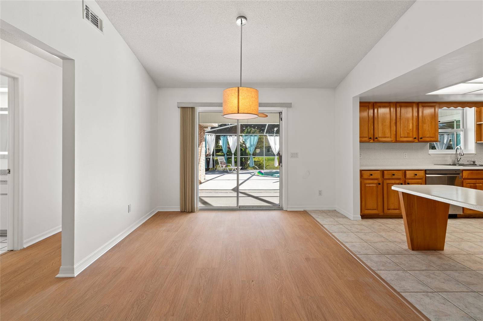 SILVER OAKS - Residential