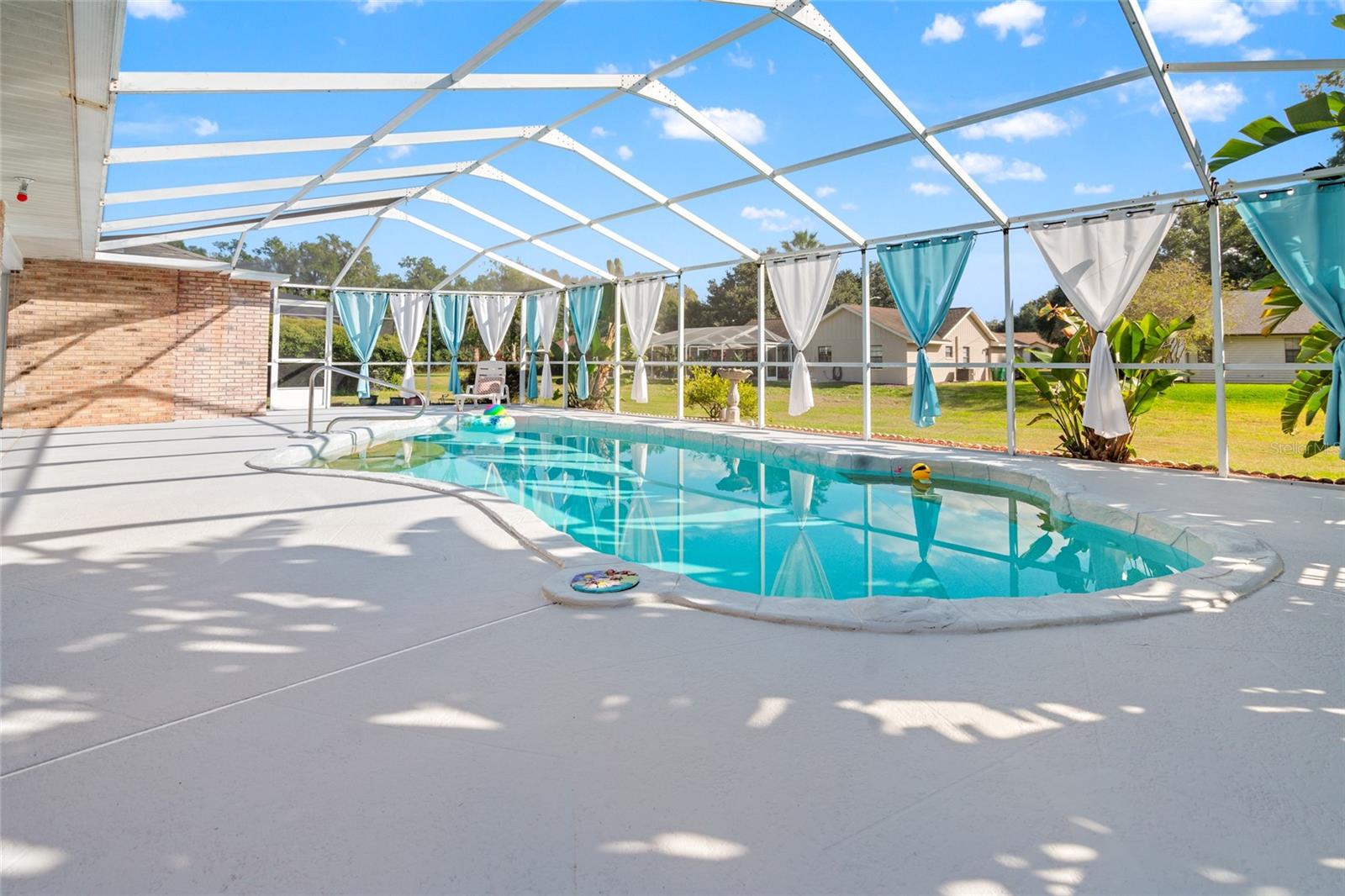 SILVER OAKS - Residential