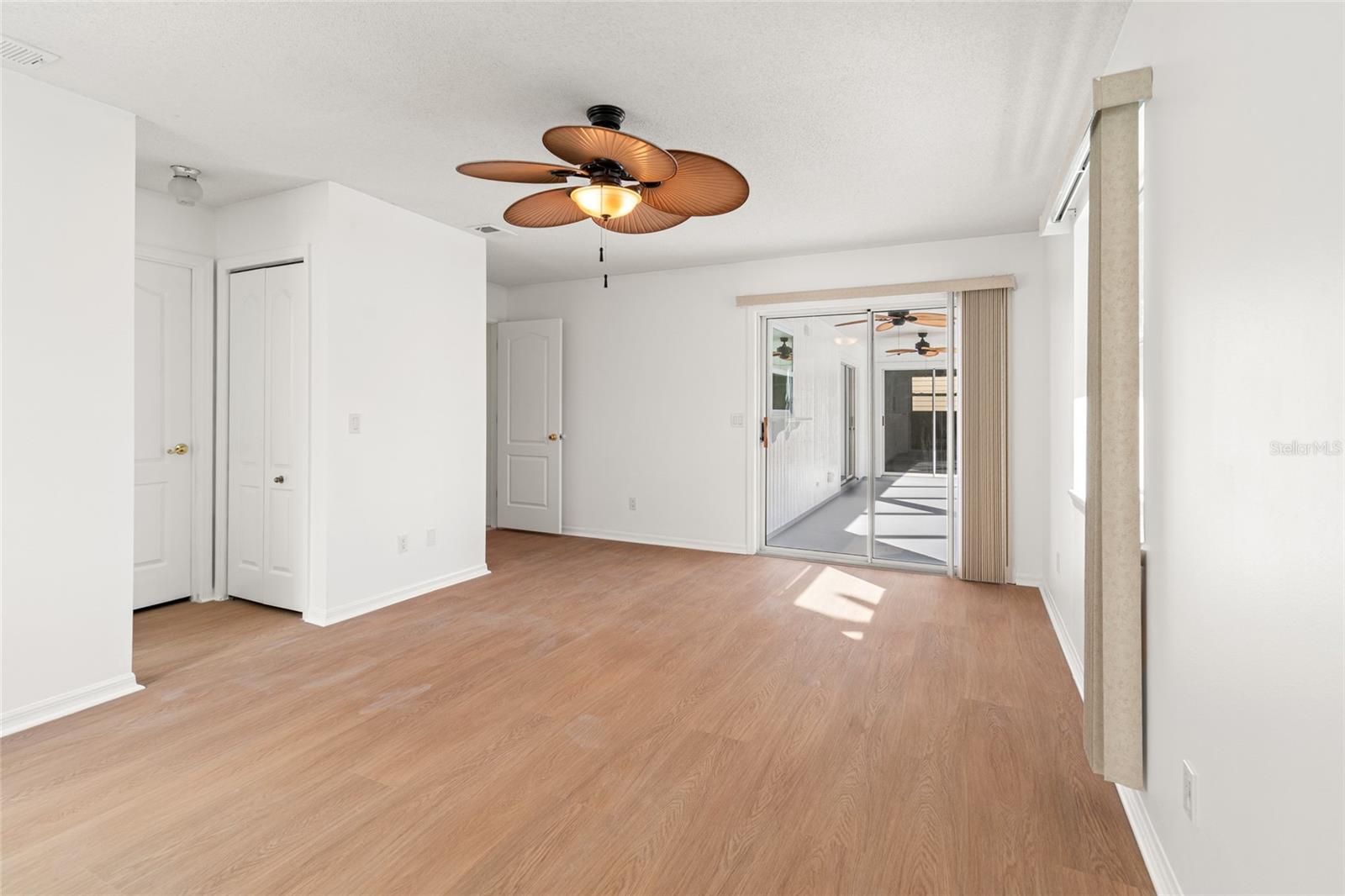 SILVER OAKS - Residential