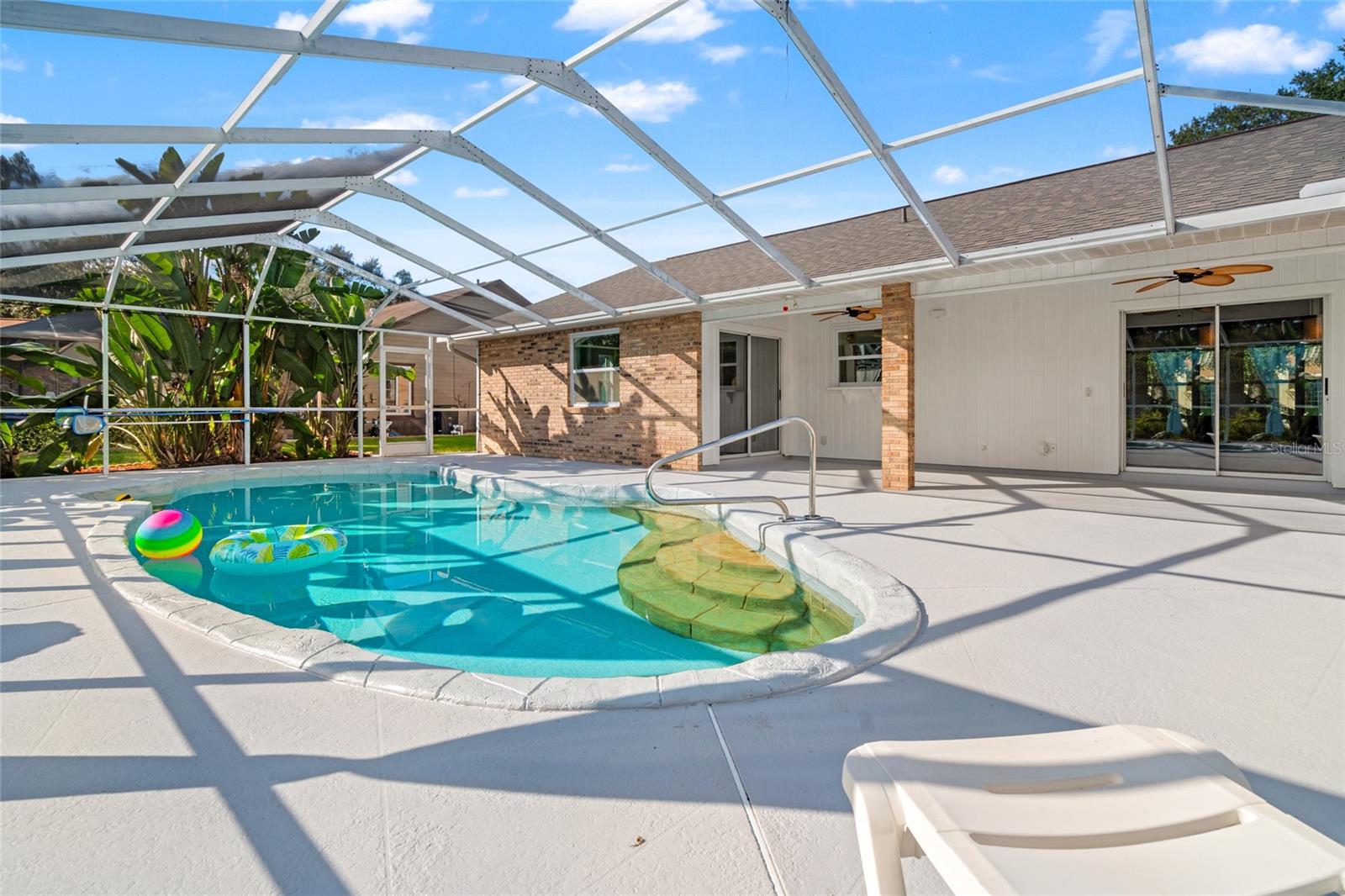 SILVER OAKS - Residential