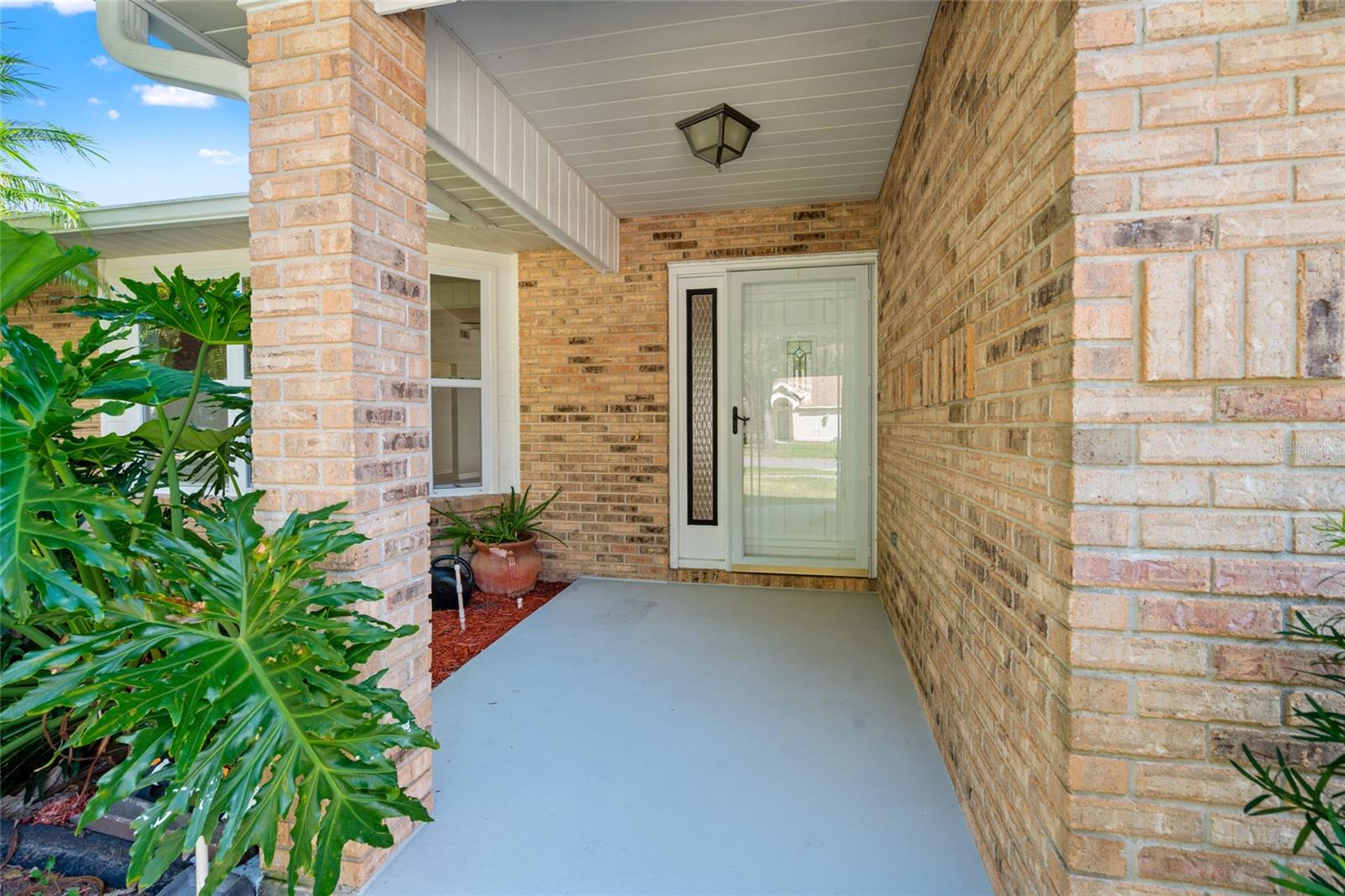 SILVER OAKS - Residential