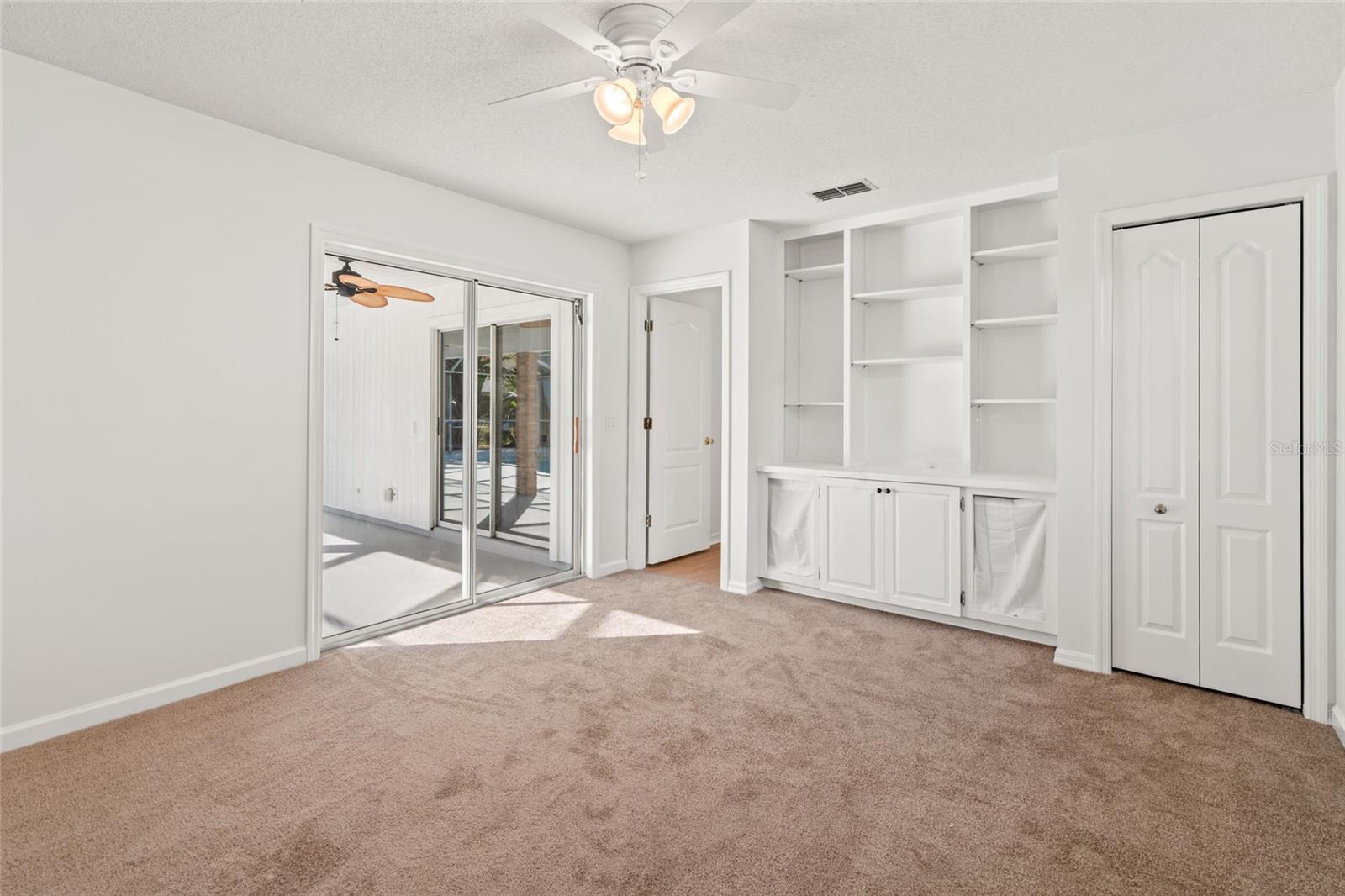 SILVER OAKS - Residential