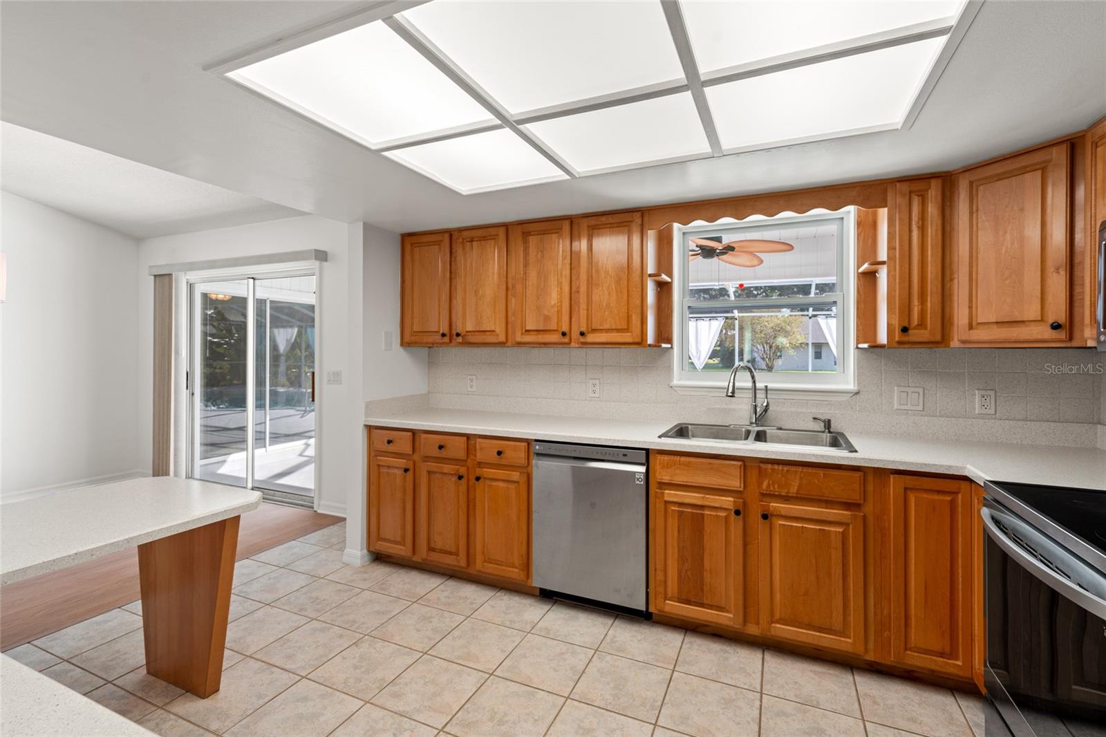 SILVER OAKS - Residential