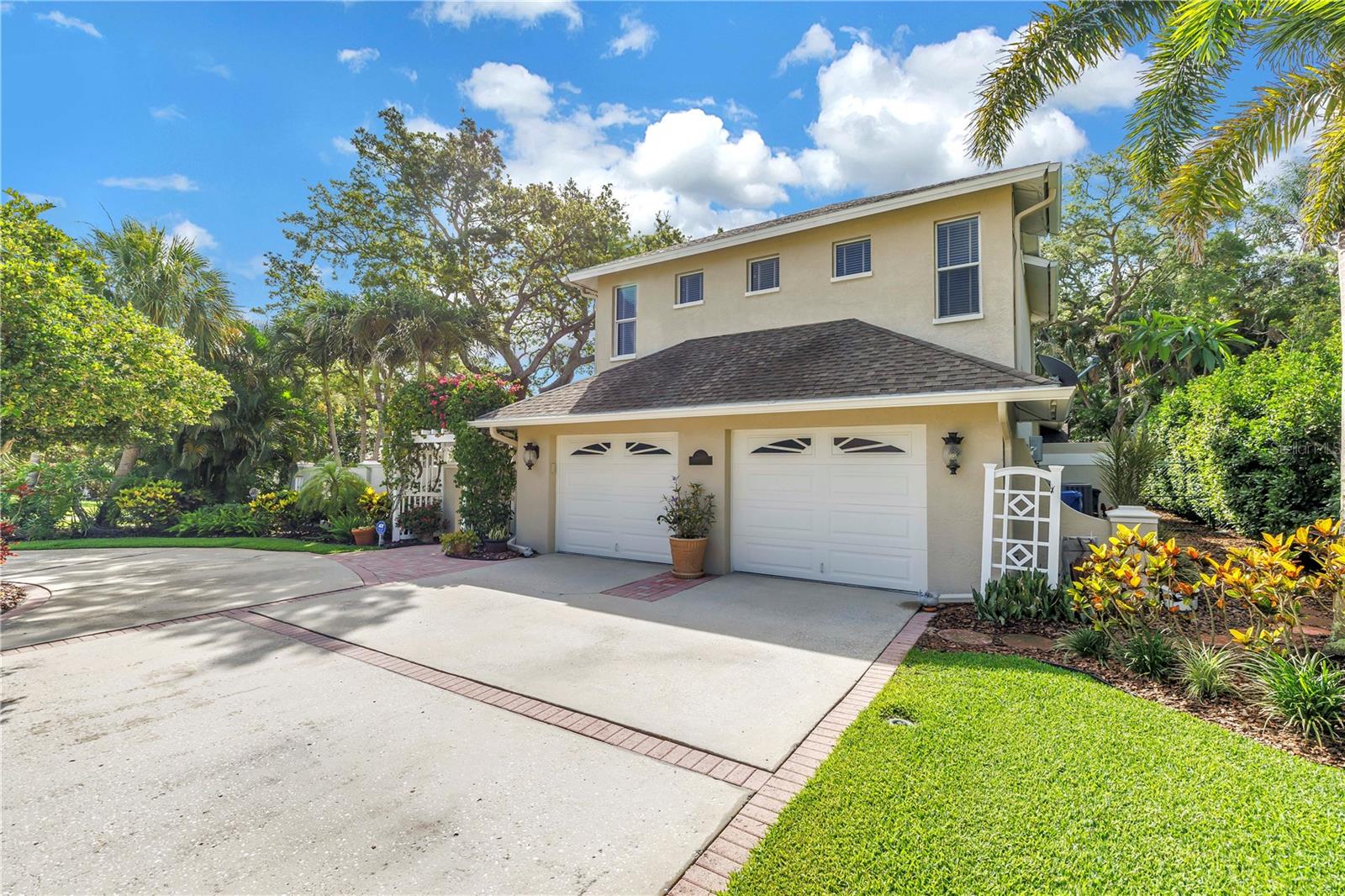 CARLTON ESTATES A PT REP OF LT 7 - Residential