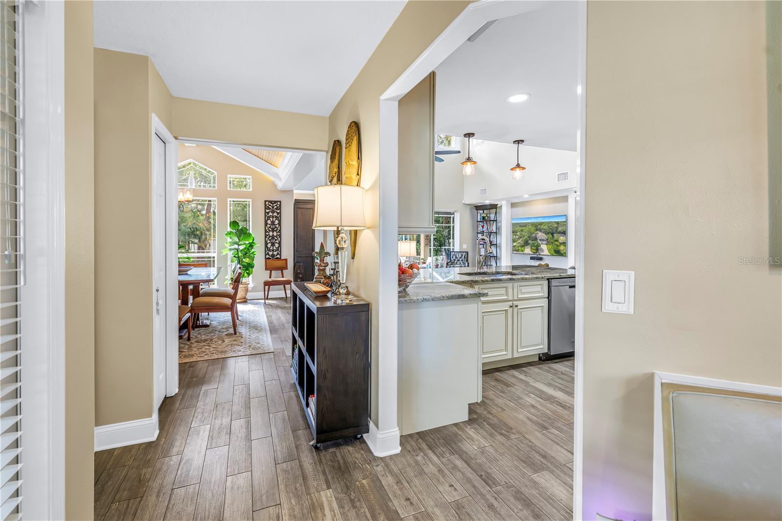 CARLTON ESTATES A PT REP OF LT 7 - Residential