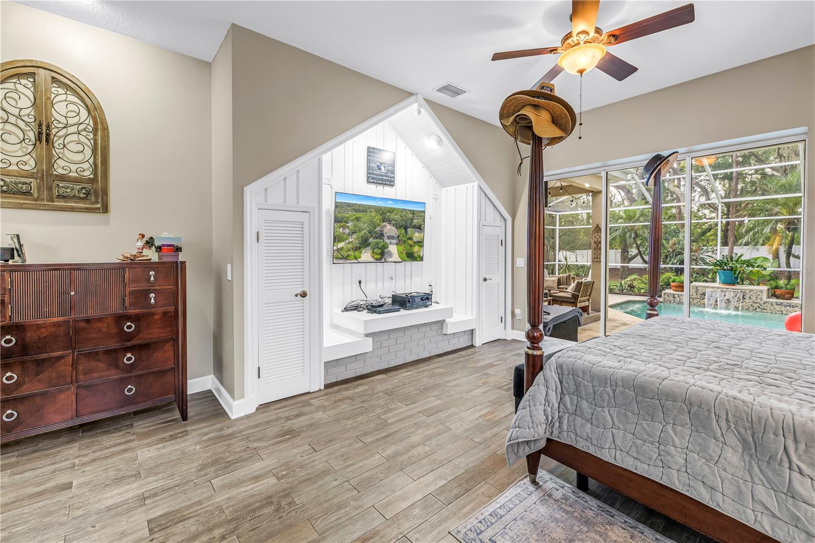 CARLTON ESTATES A PT REP OF LT 7 - Residential