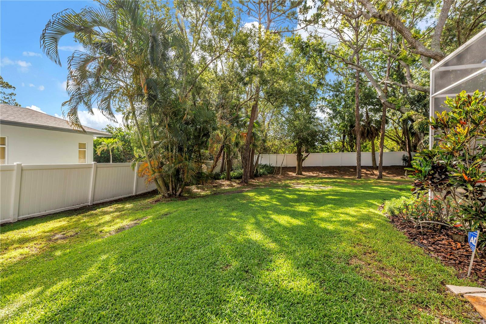 CARLTON ESTATES A PT REP OF LT 7 - Residential
