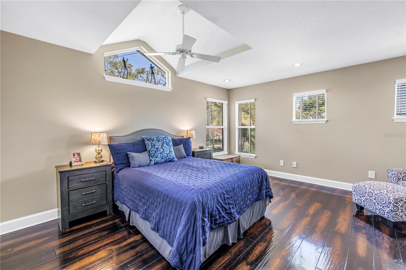CARLTON ESTATES A PT REP OF LT 7 - Residential