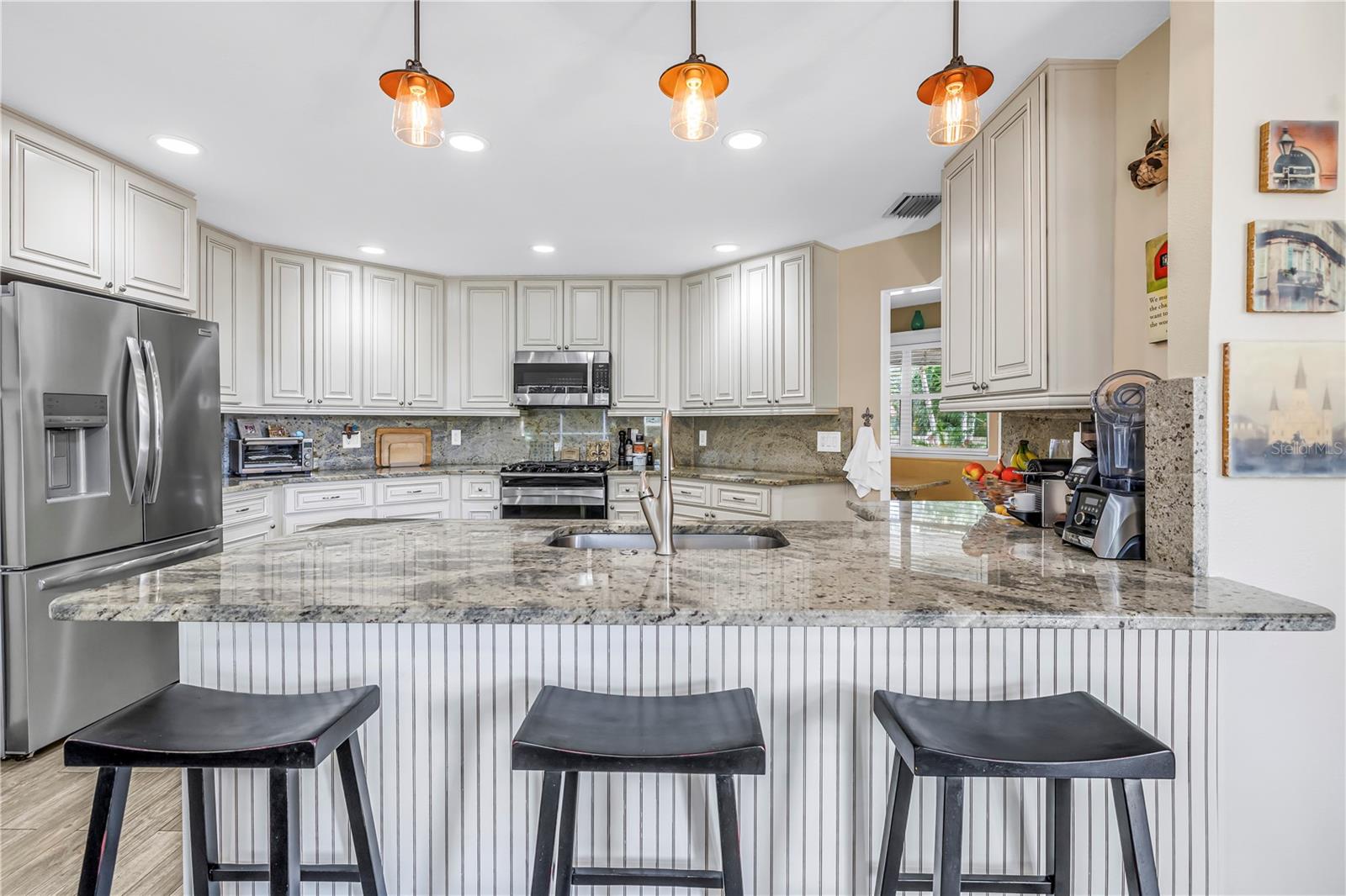 CARLTON ESTATES A PT REP OF LT 7 - Residential