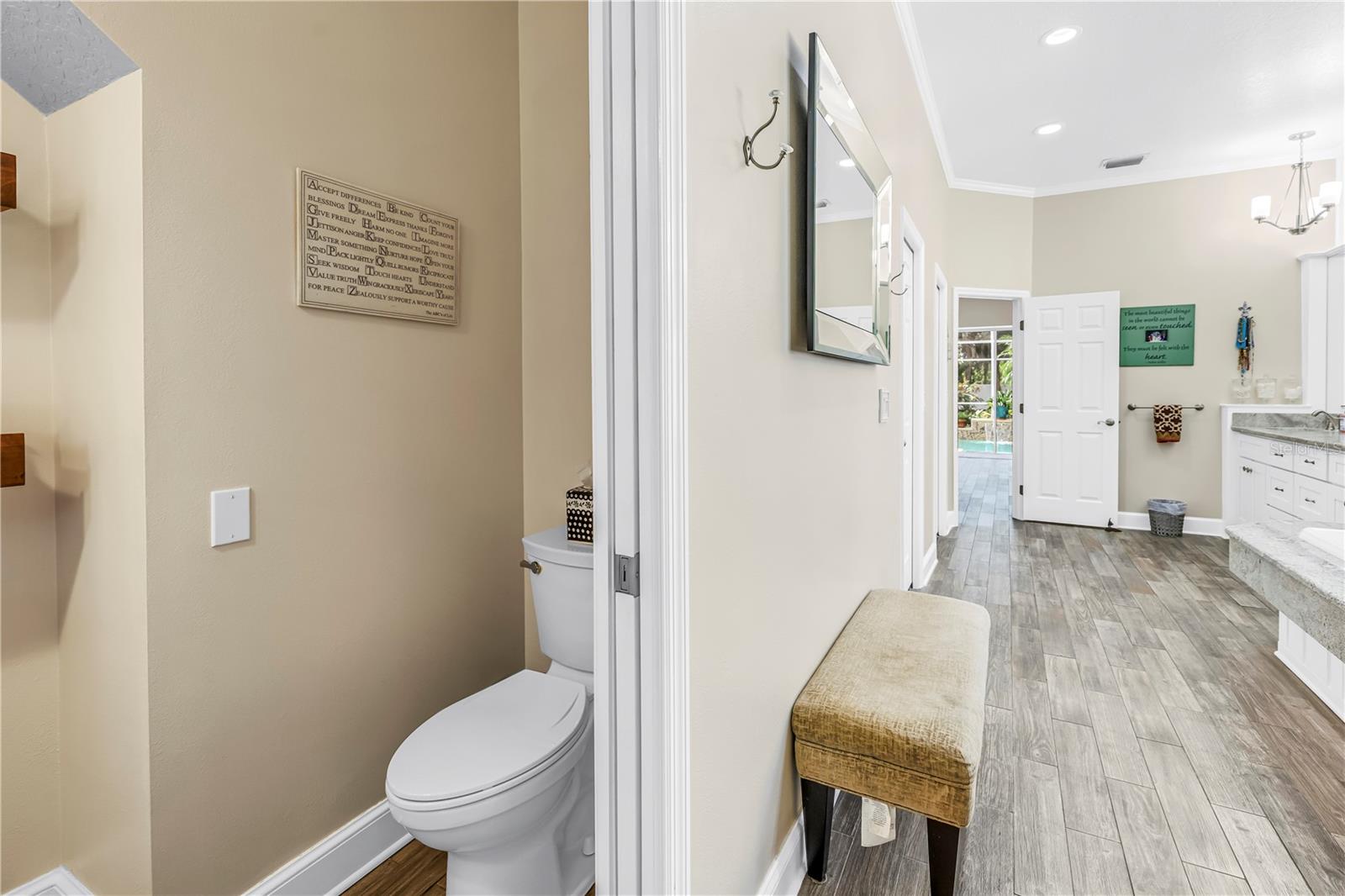 CARLTON ESTATES A PT REP OF LT 7 - Residential