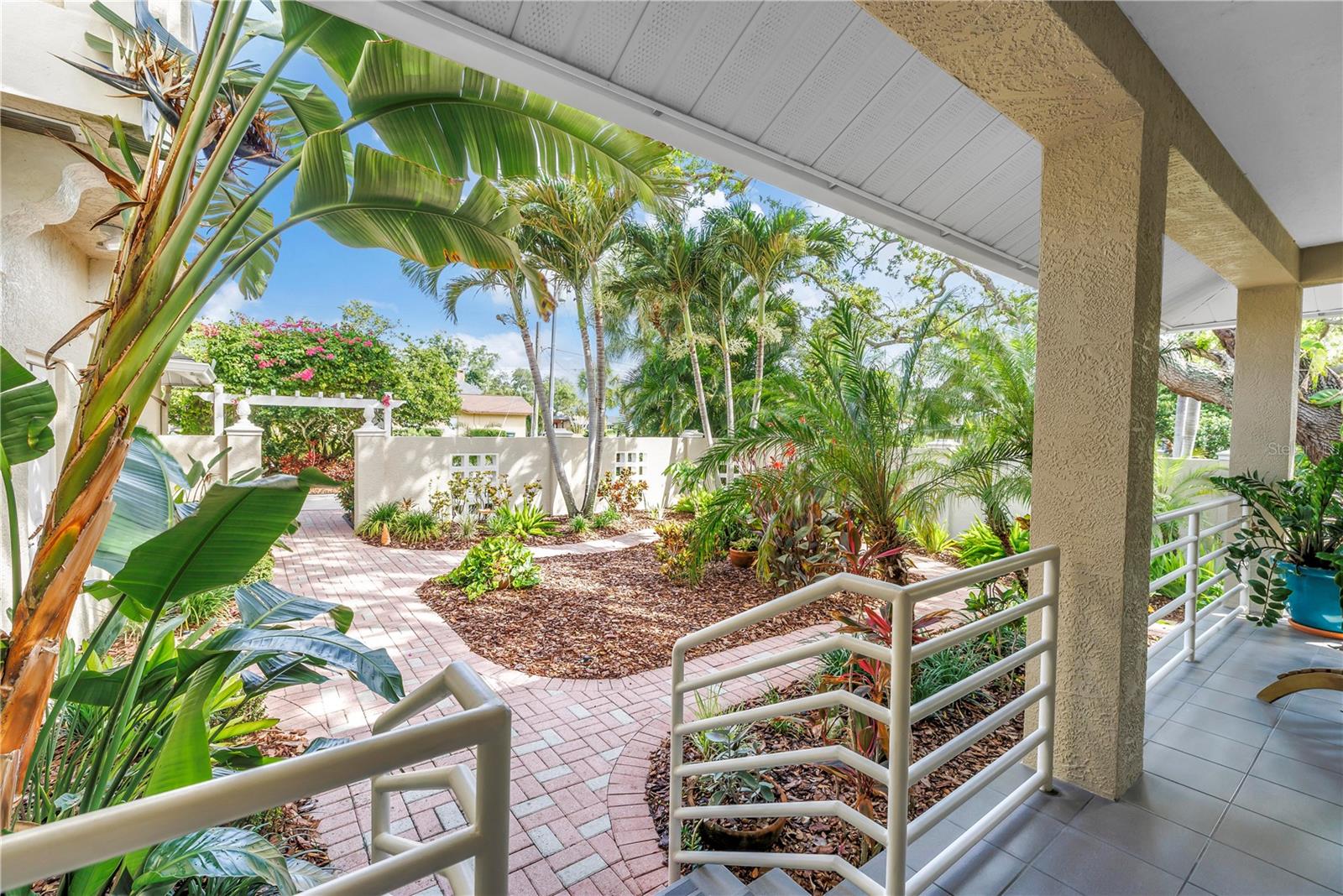 CARLTON ESTATES A PT REP OF LT 7 - Residential