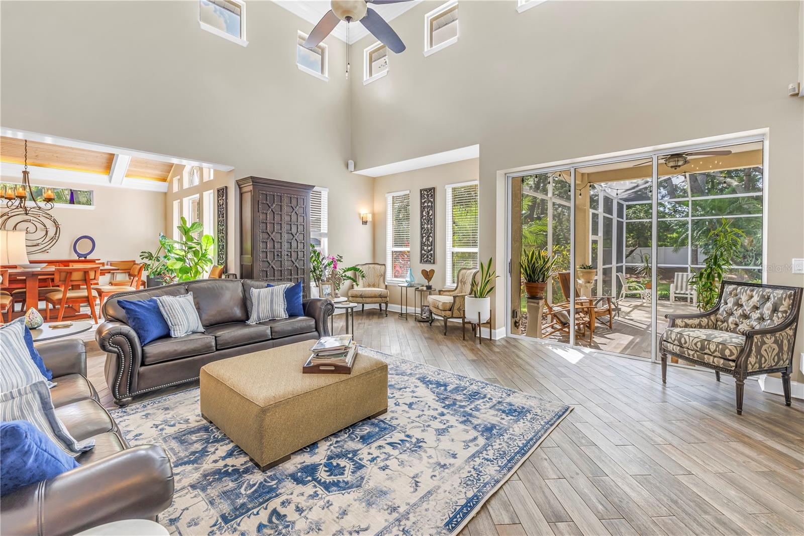 CARLTON ESTATES A PT REP OF LT 7 - Residential