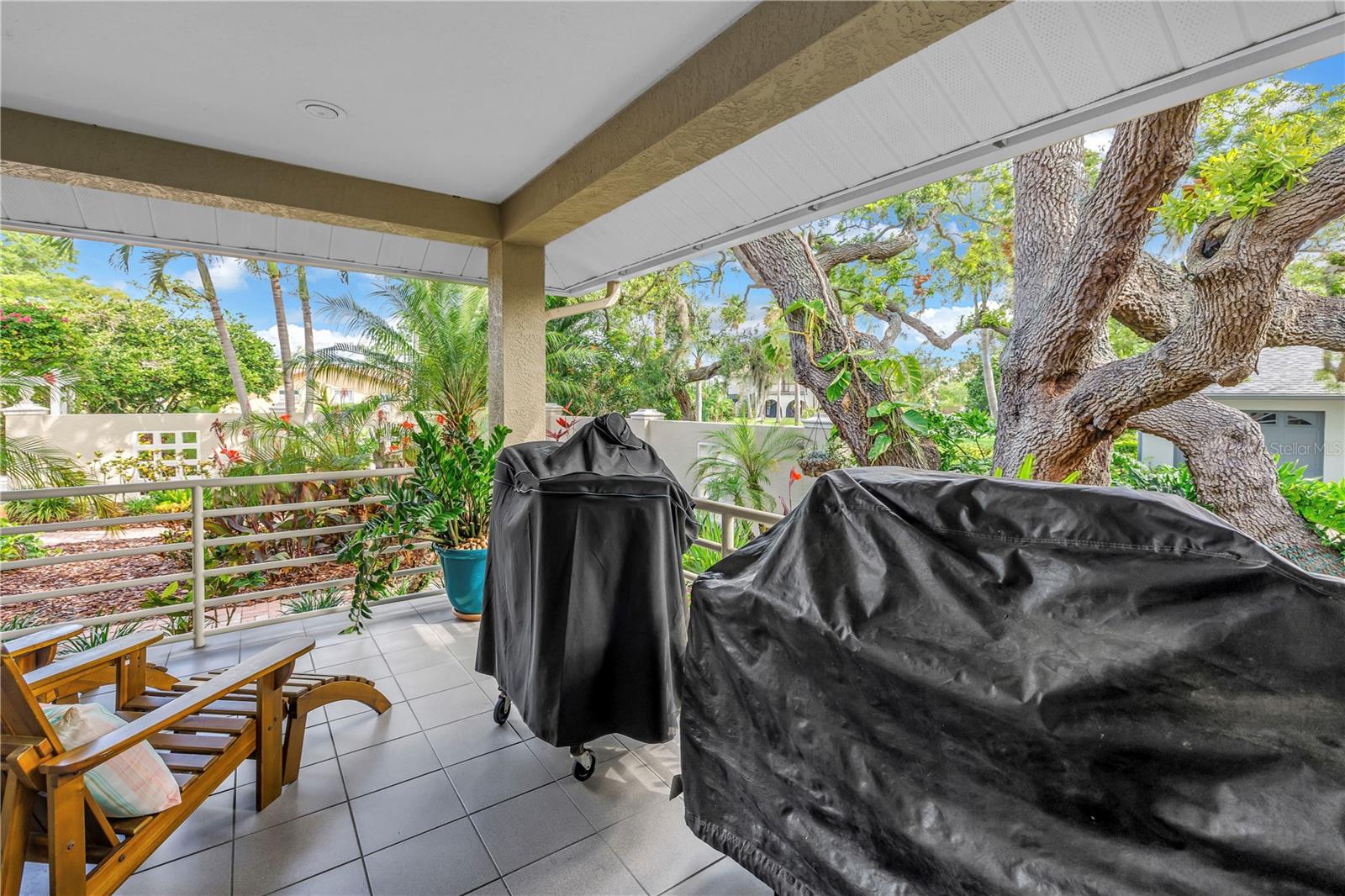 CARLTON ESTATES A PT REP OF LT 7 - Residential