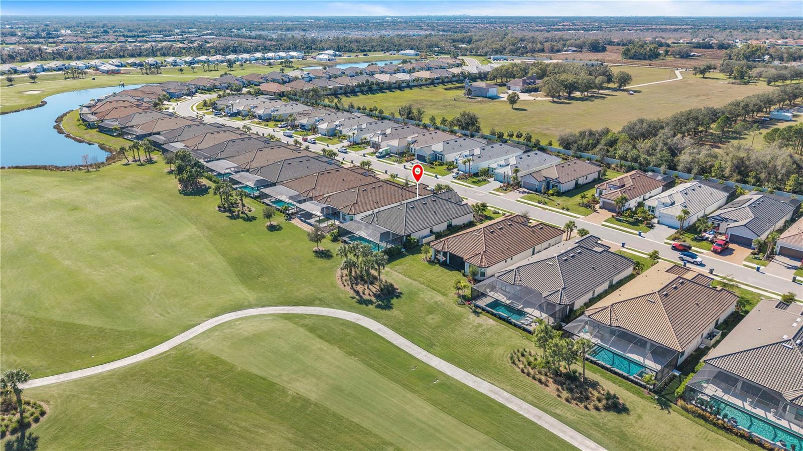 AZARIO ESPLANADE PH V - Residential