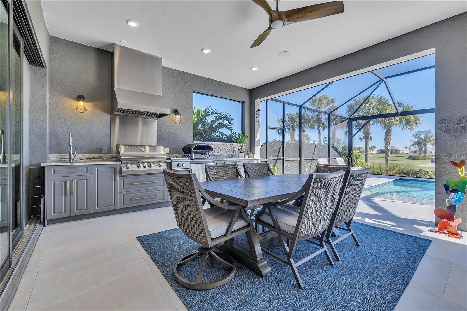 AZARIO ESPLANADE PH V - Residential