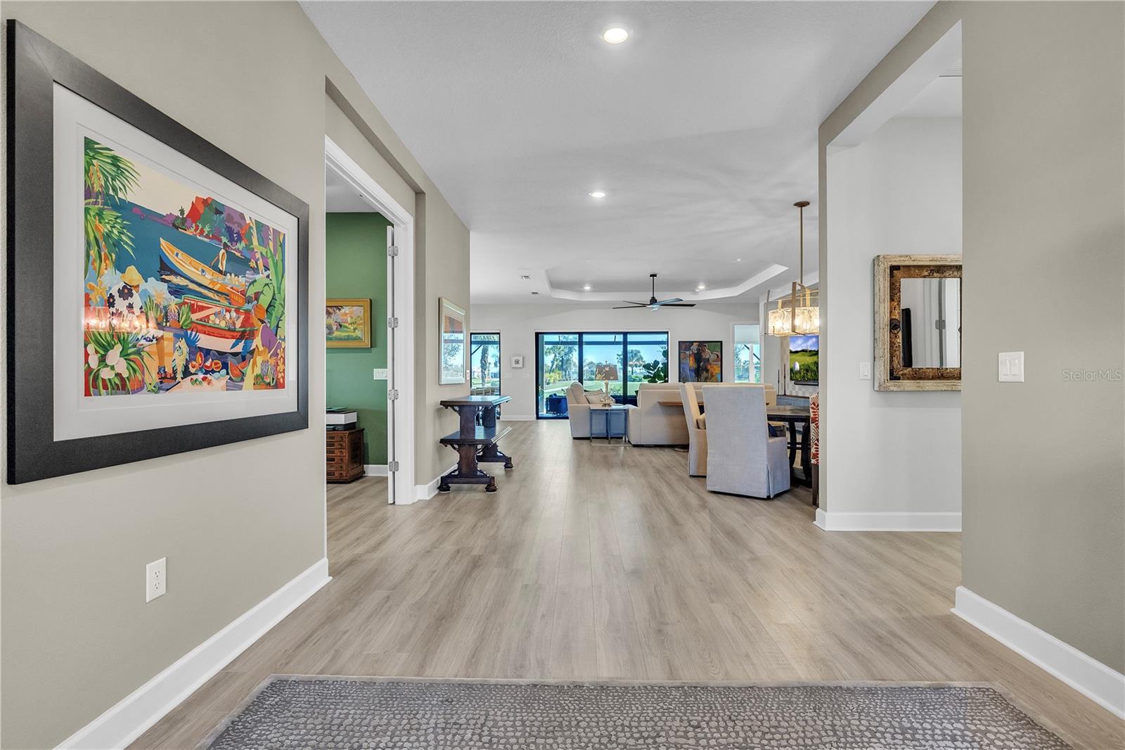 AZARIO ESPLANADE PH V - Residential