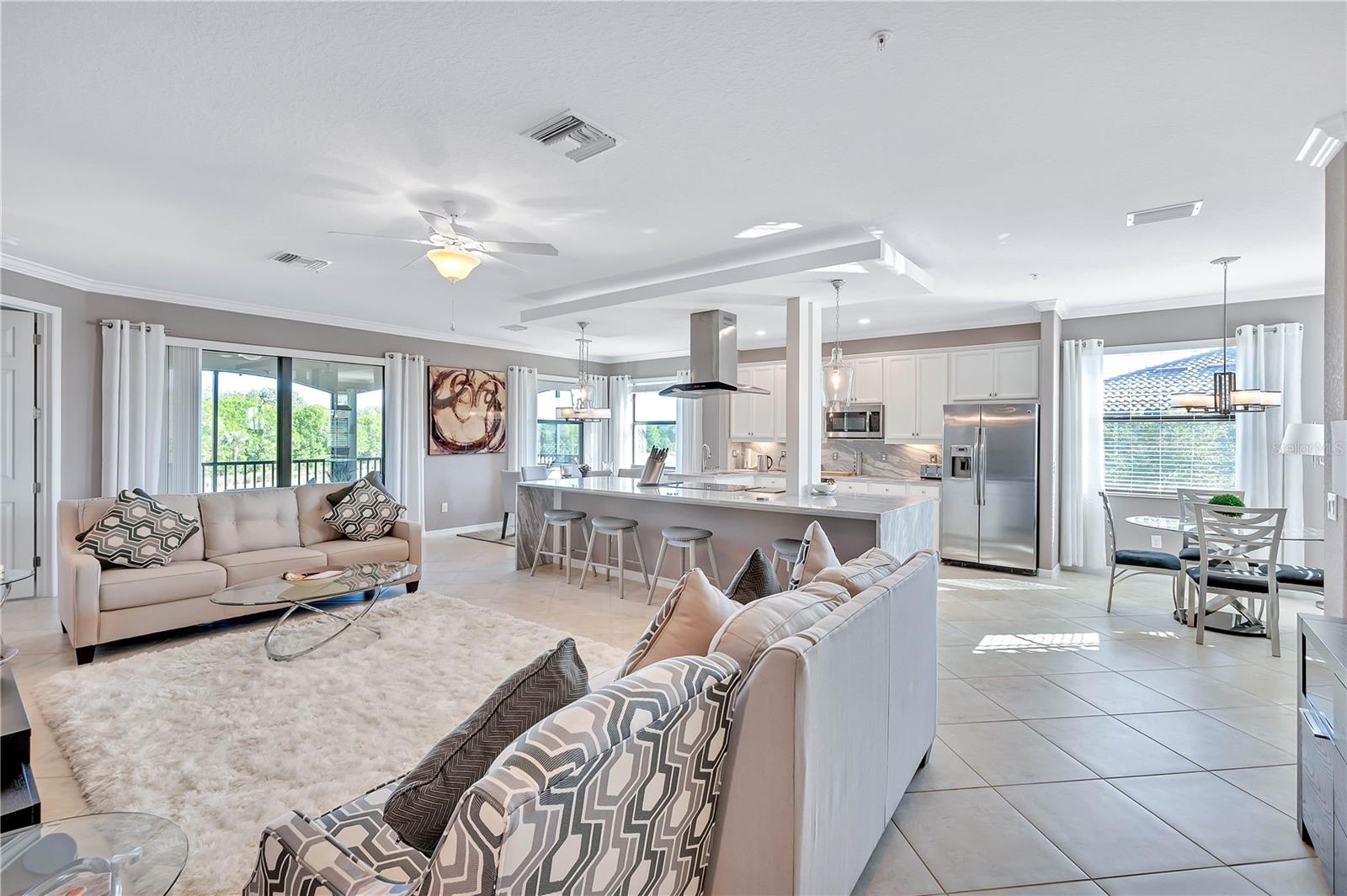 LAKEWOOD NATIONAL - Residential Lease