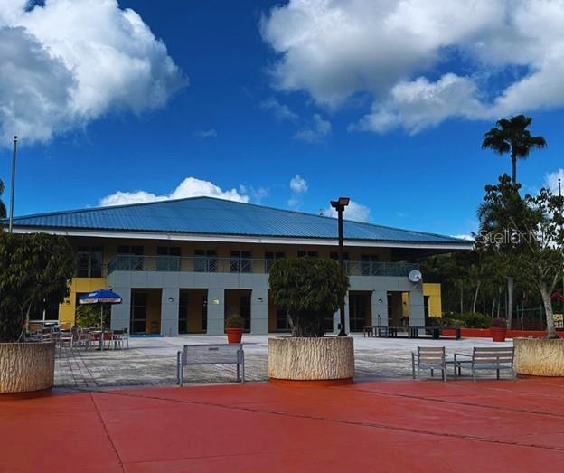 CONDOMINIO PUERTA DEL PARQUE, CAGUAS, PR - Residential