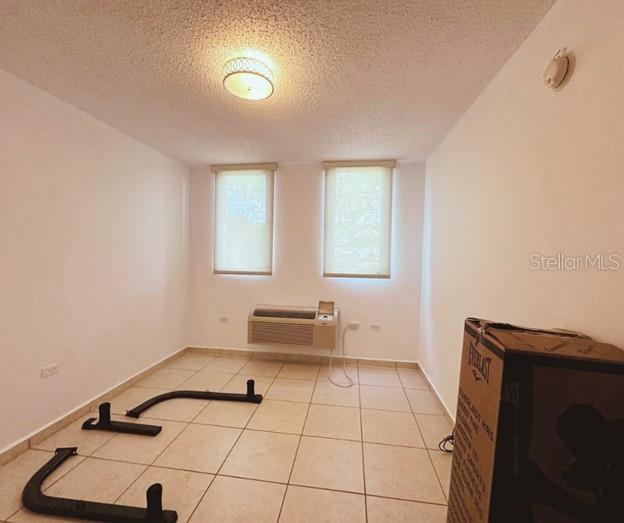 CONDOMINIO PUERTA DEL PARQUE, CAGUAS, PR - Residential