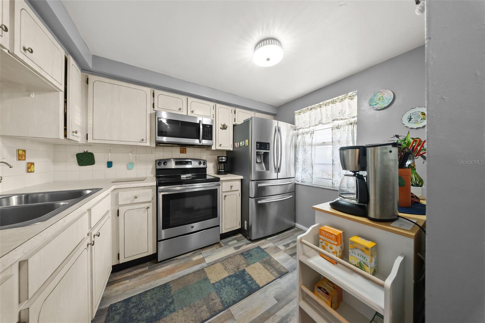 GARDENS BEACON SQUARE - Residential