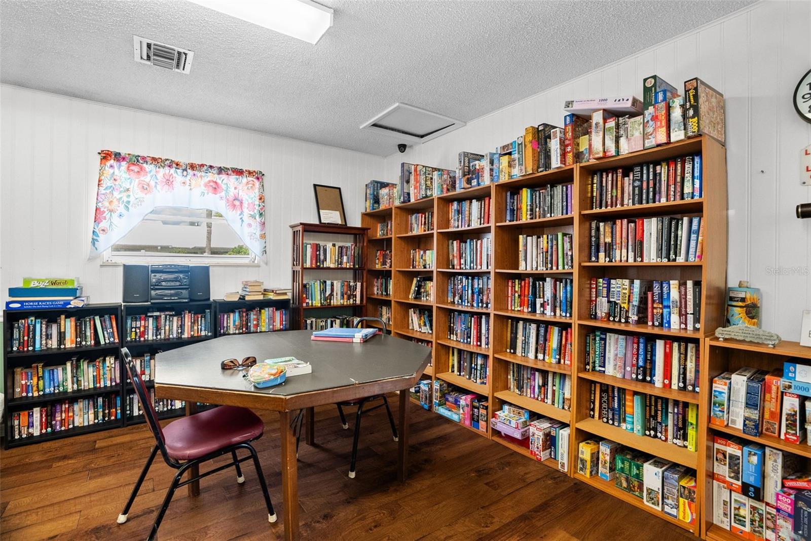 GARDENS BEACON SQUARE - Residential