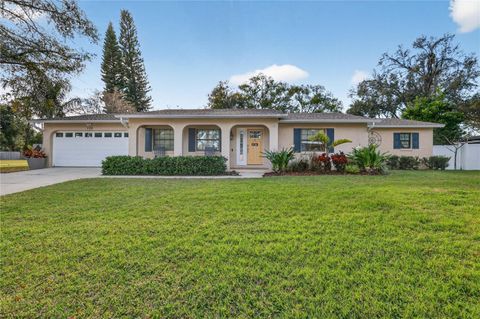 Photo of 128 Essex Drive, Longwood, FL 32779 (MLS # O6374381)