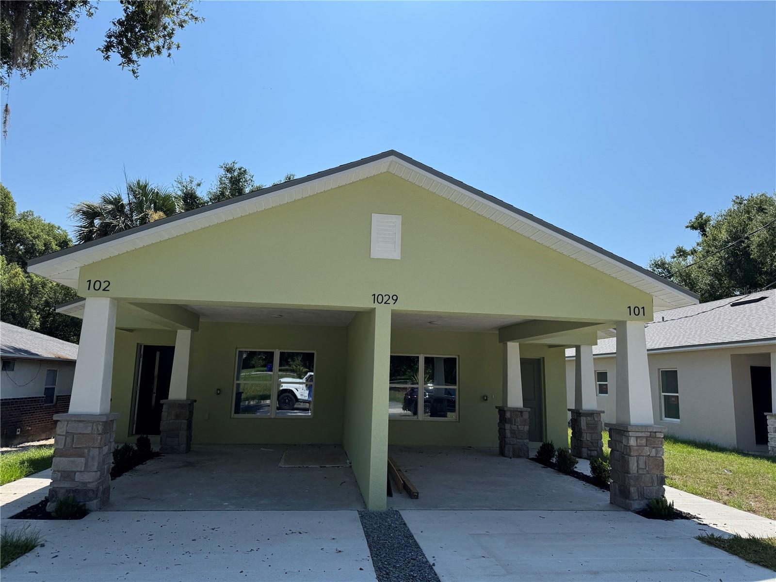 1029 CRESTVIEW