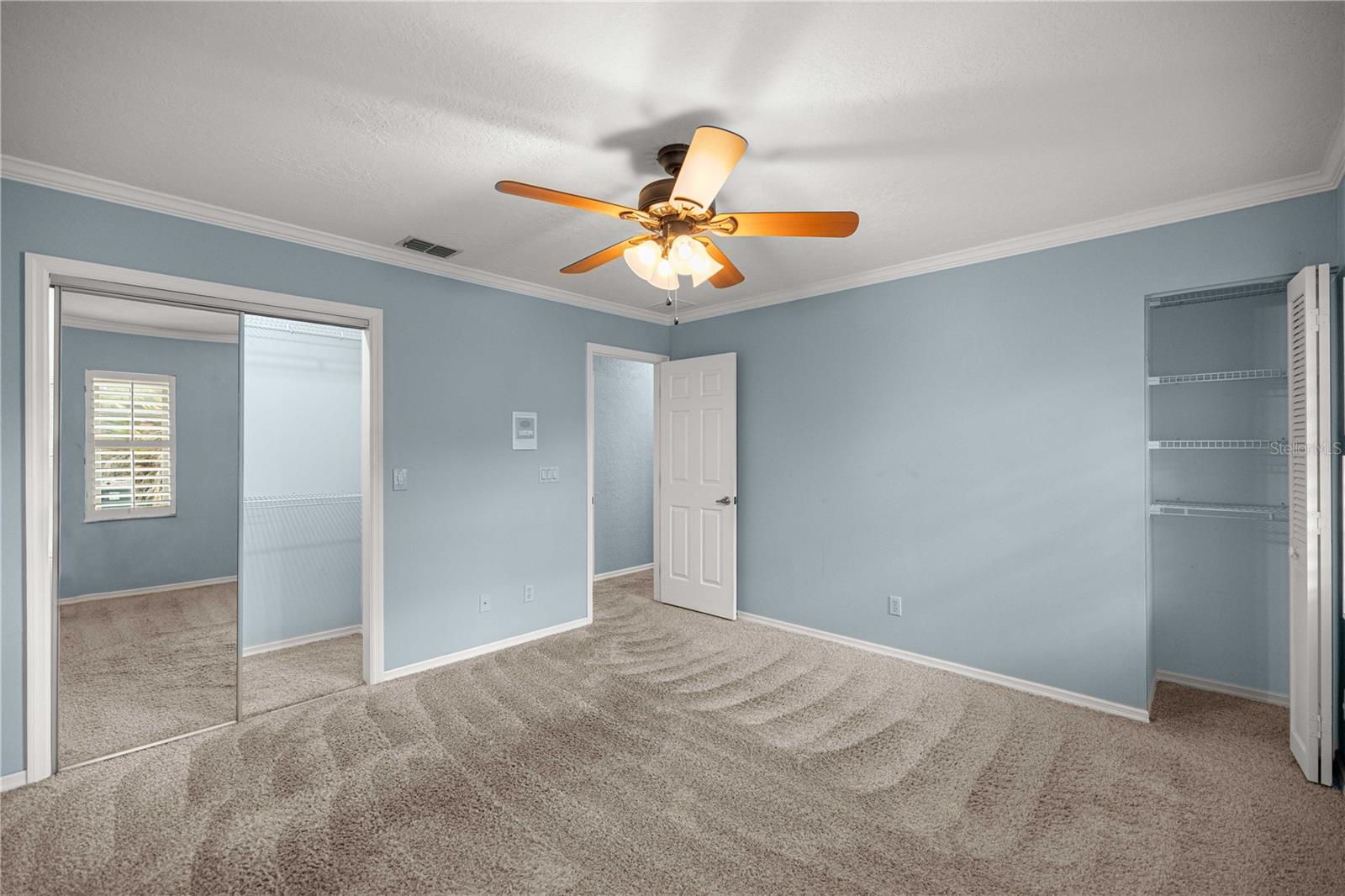 HICKORY MEADOWS - Residential