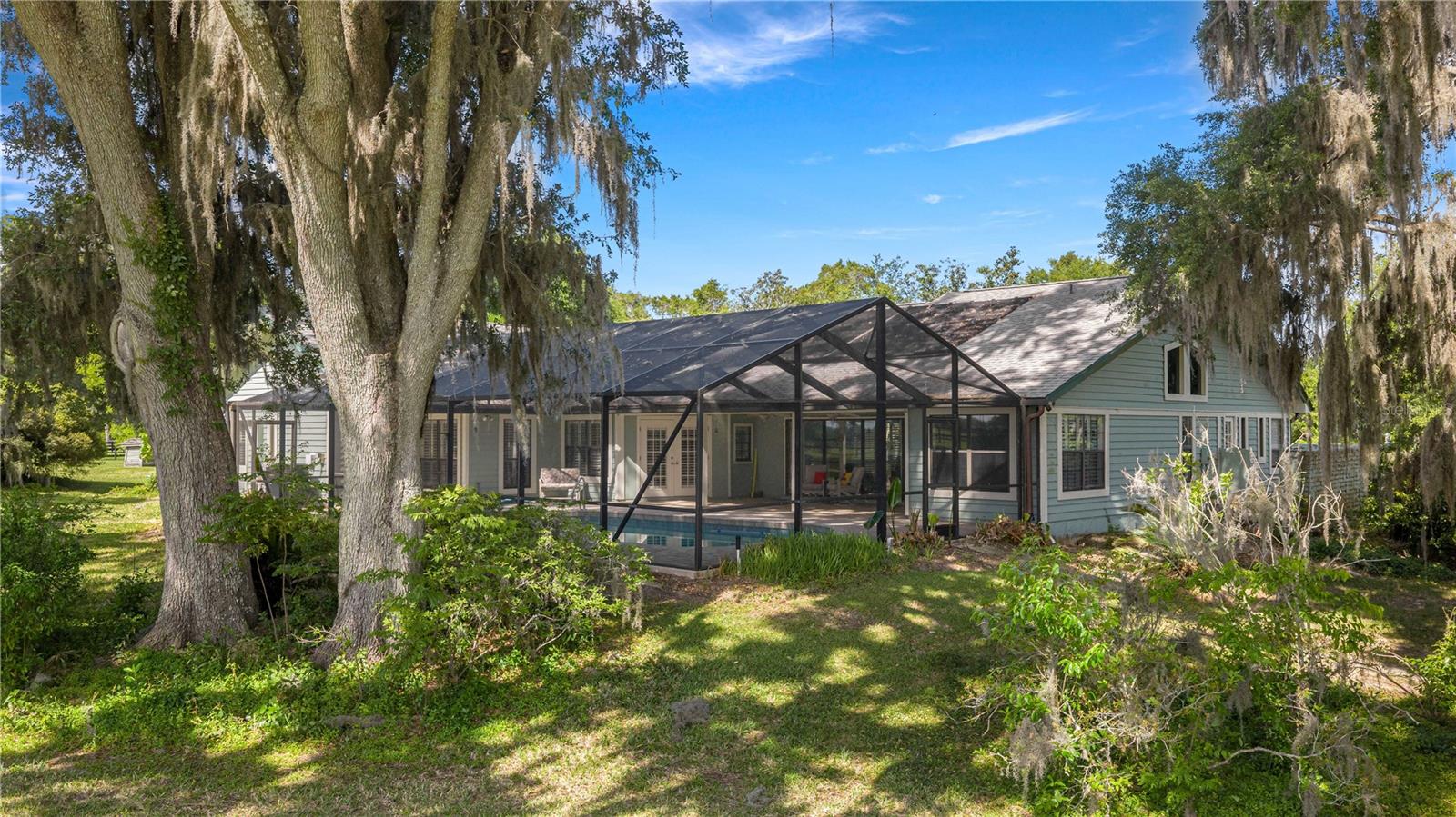 HICKORY MEADOWS - Residential