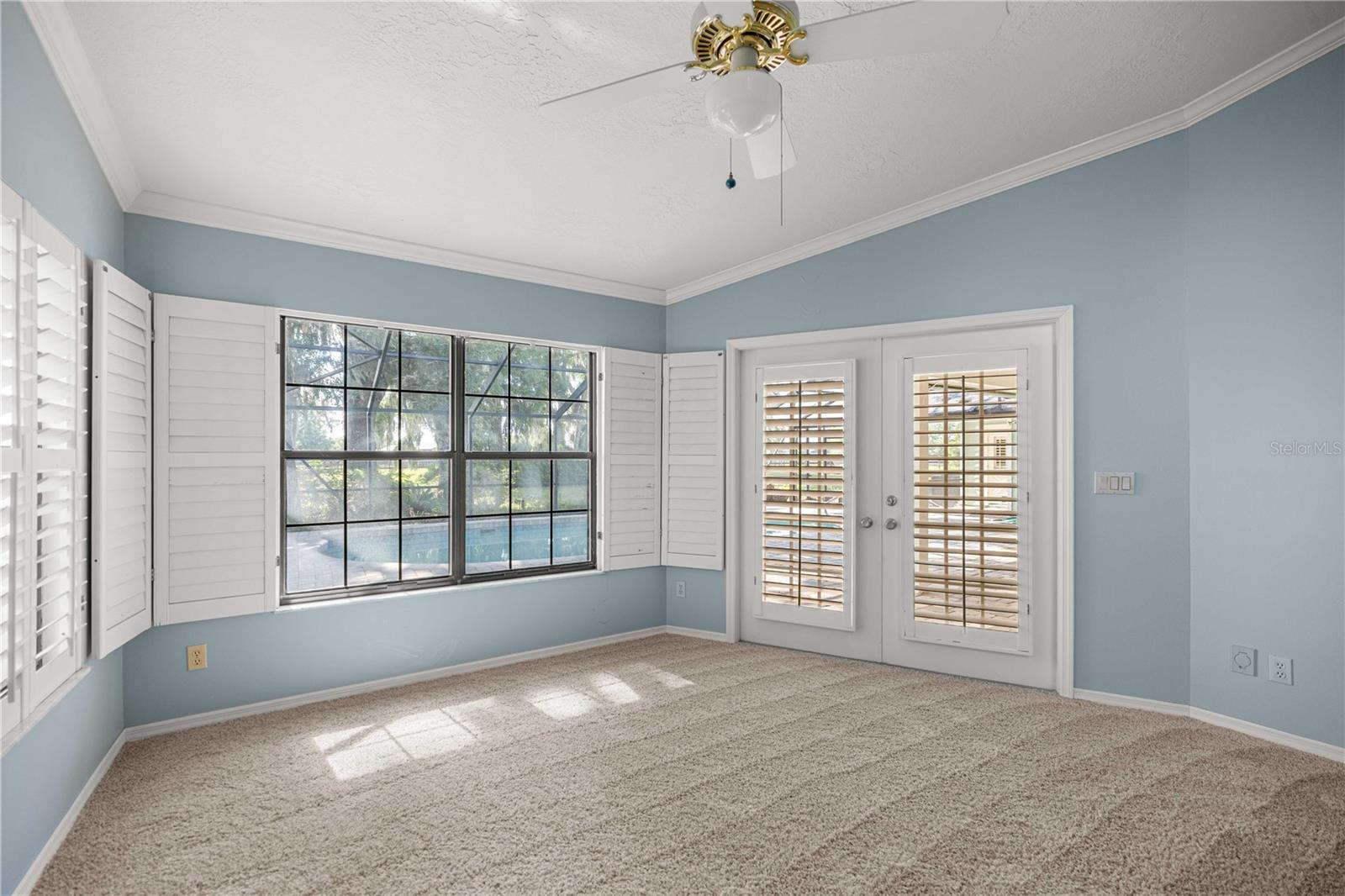 HICKORY MEADOWS - Residential